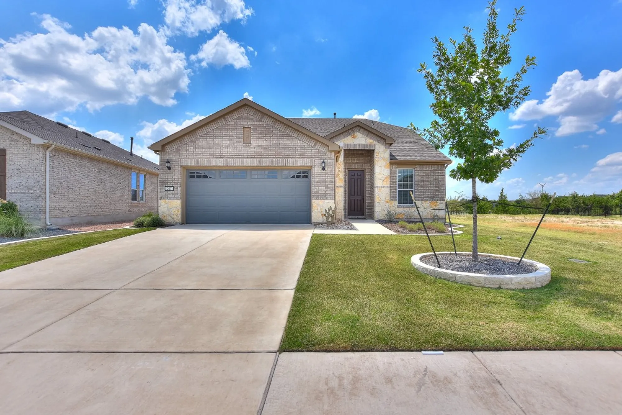 Property Slideshow image 1 of 40 | 207 bellows st, Georgetown, TX, 78633