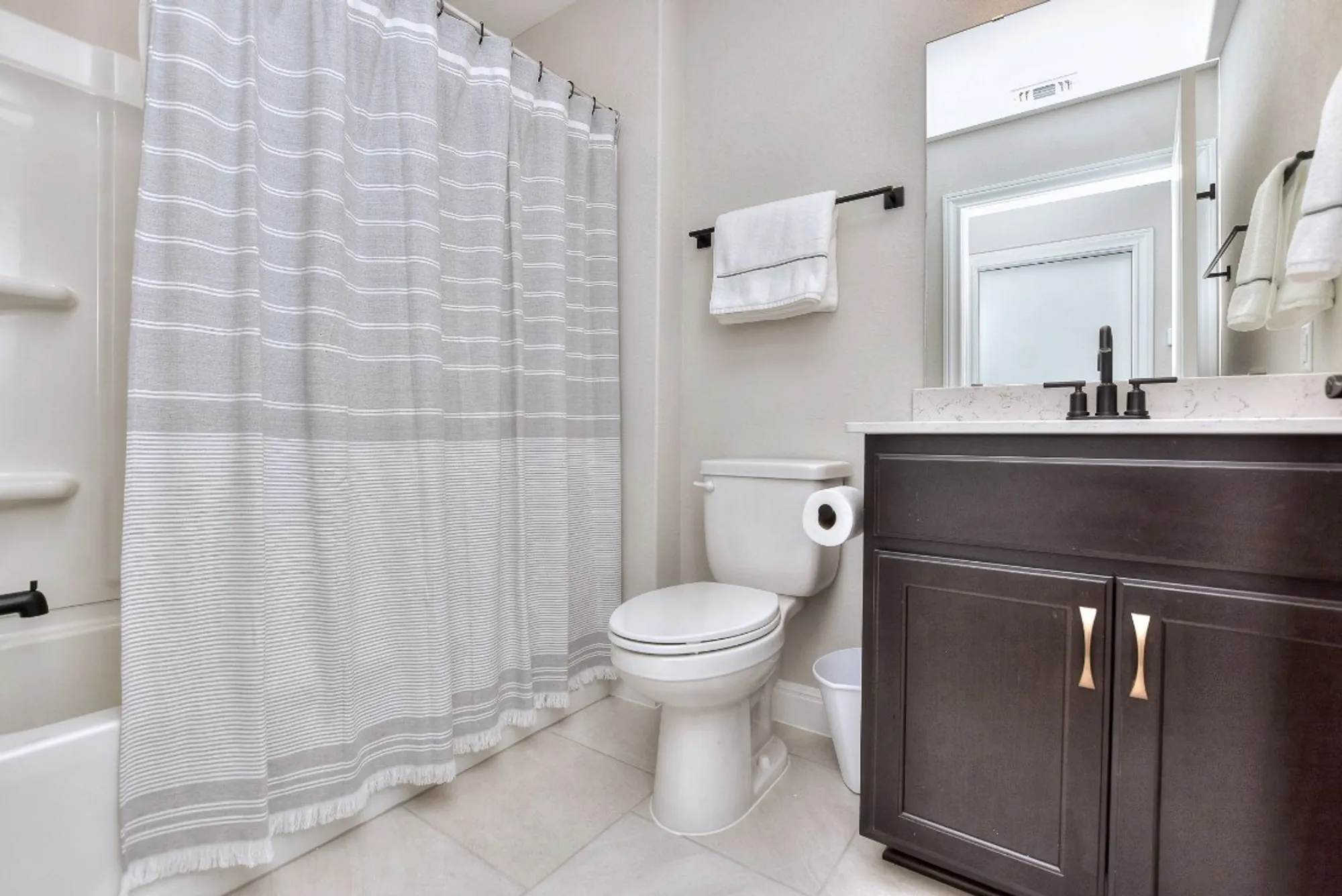 Property Slideshow image 31 of 40 | 207 bellows st, Georgetown, TX, 78633