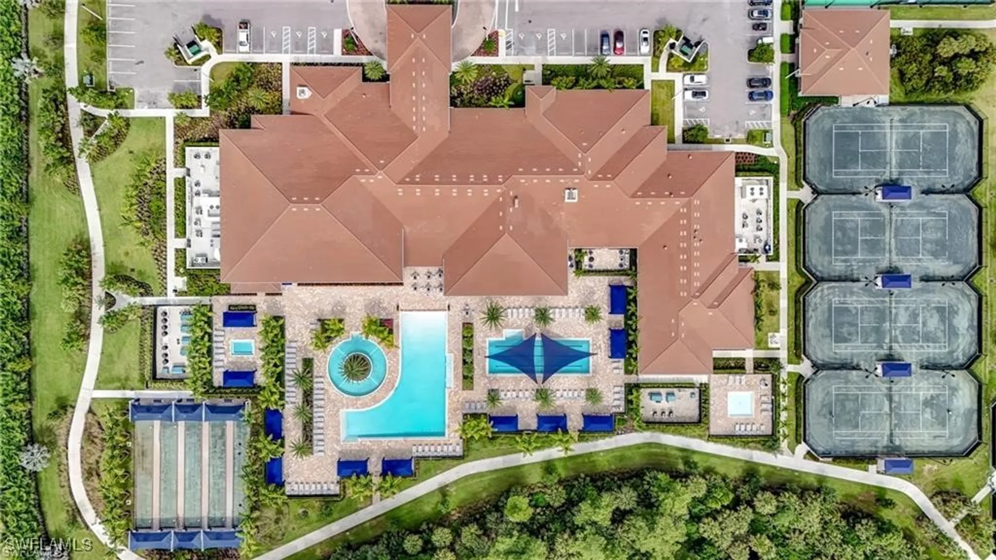 Property Slideshow image 21 of 31 | 11628 periwinkle dr, Naples, FL, 34120