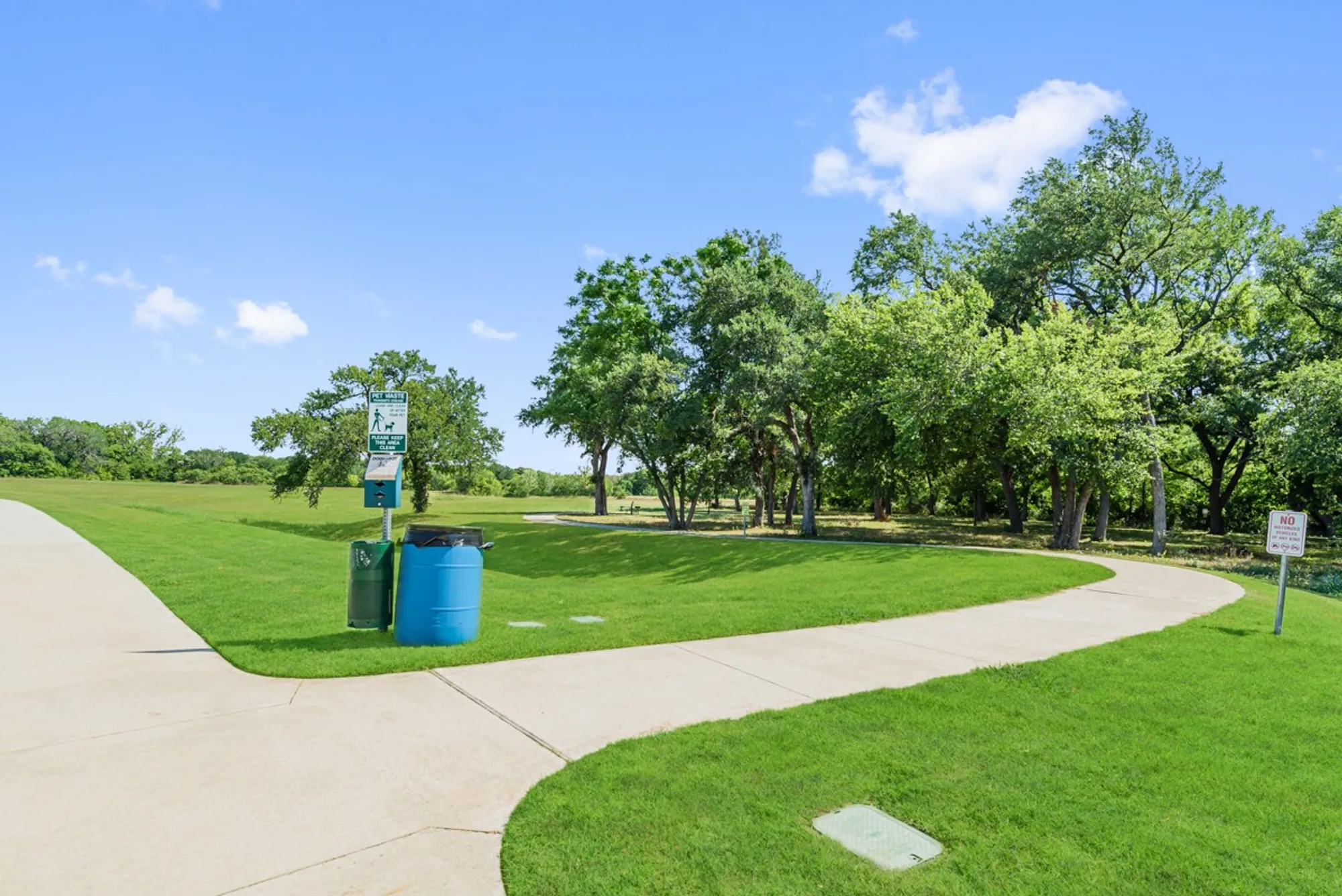 Property Slideshow image 17 of 18 | 1060 wheatland dr, Justin, TX, 76247