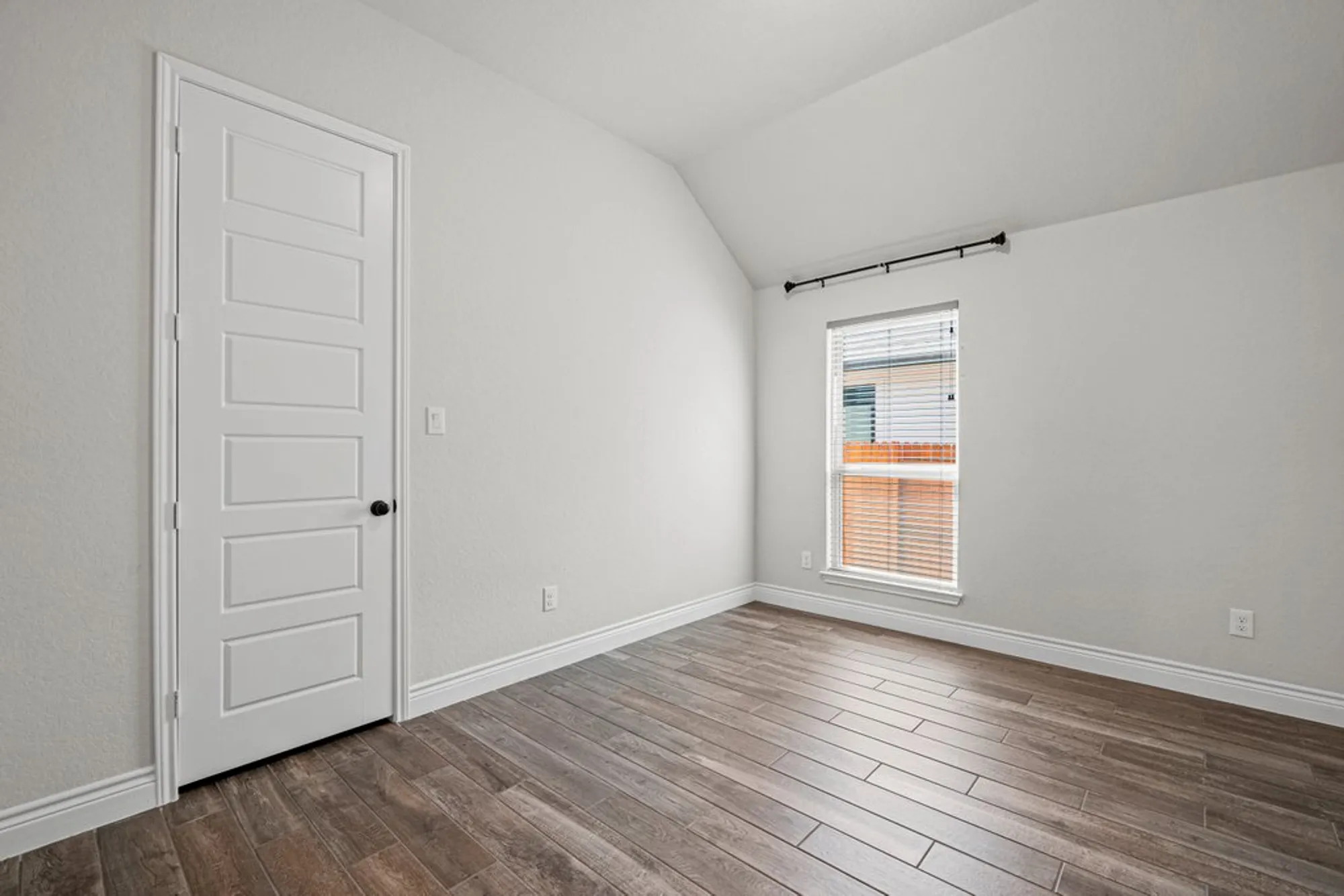 Property Slideshow image 19 of 32 | 429 juana way, New Braunfels, TX, 78132