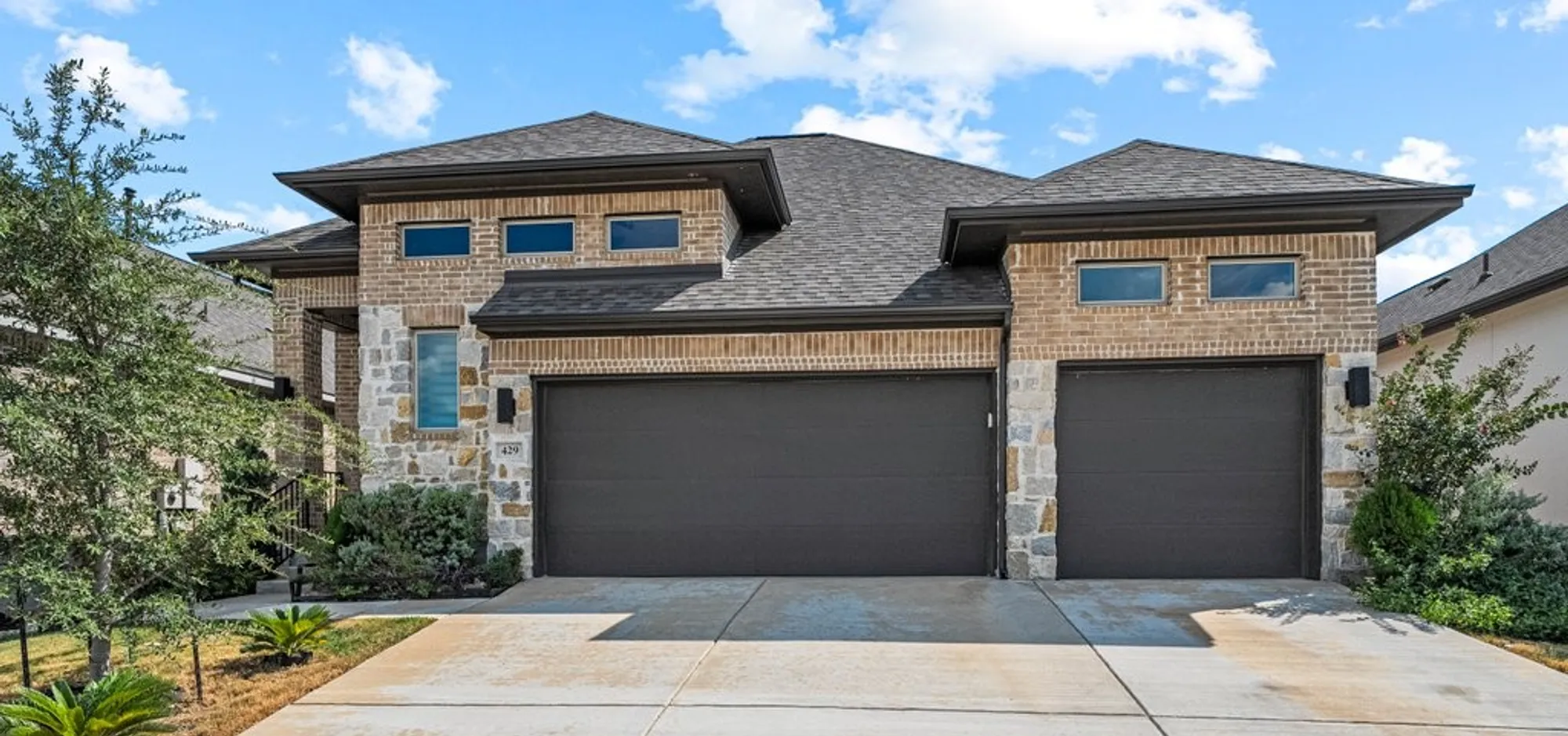 Property Slideshow image 1 of 32 | 429 juana way, New Braunfels, TX, 78132