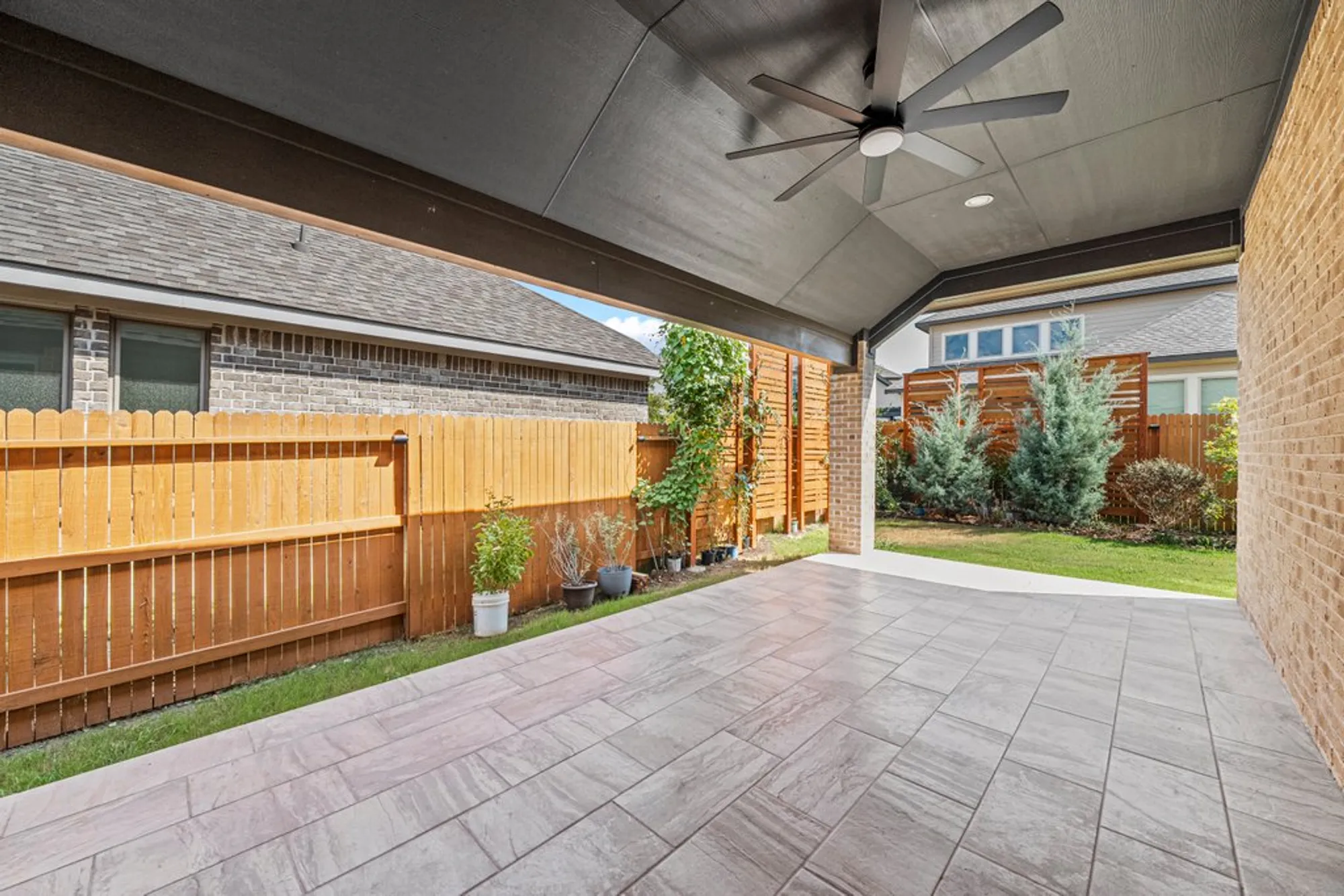 Property Slideshow image 26 of 32 | 429 juana way, New Braunfels, TX, 78132