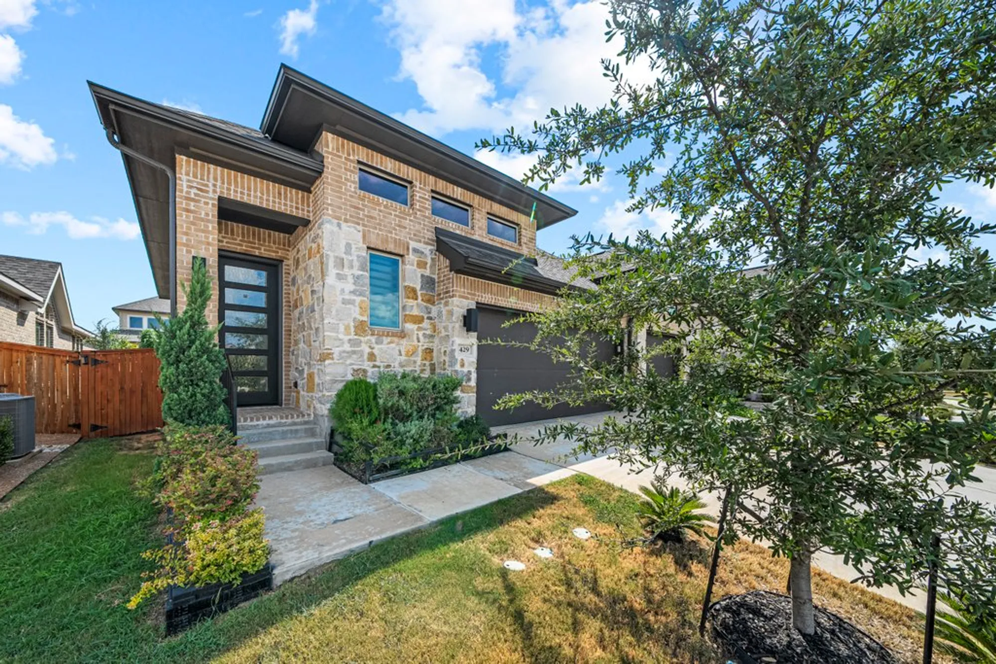 Property Slideshow image 29 of 32 | 429 juana way, New Braunfels, TX, 78132