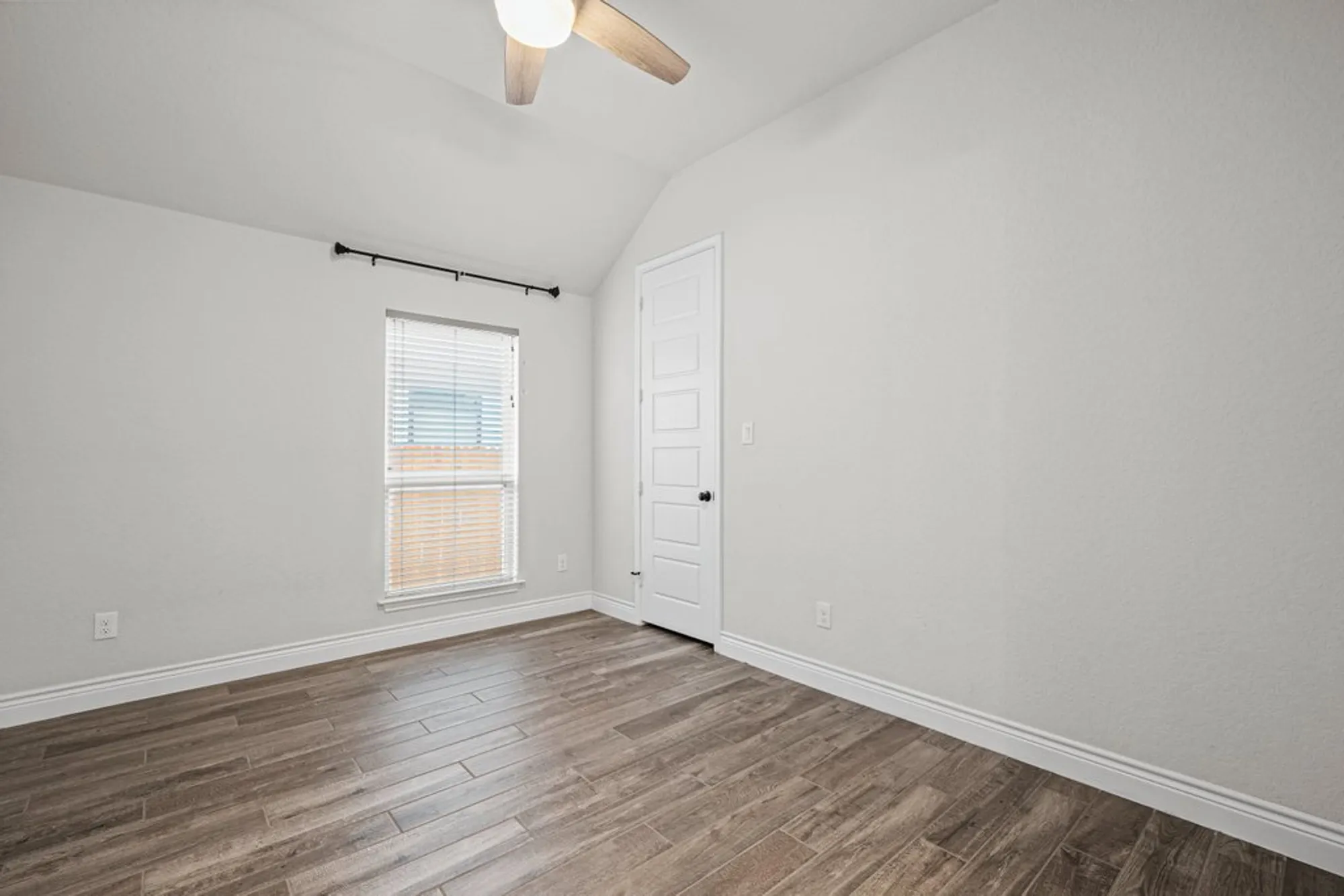 Property Slideshow image 21 of 32 | 429 juana way, New Braunfels, TX, 78132