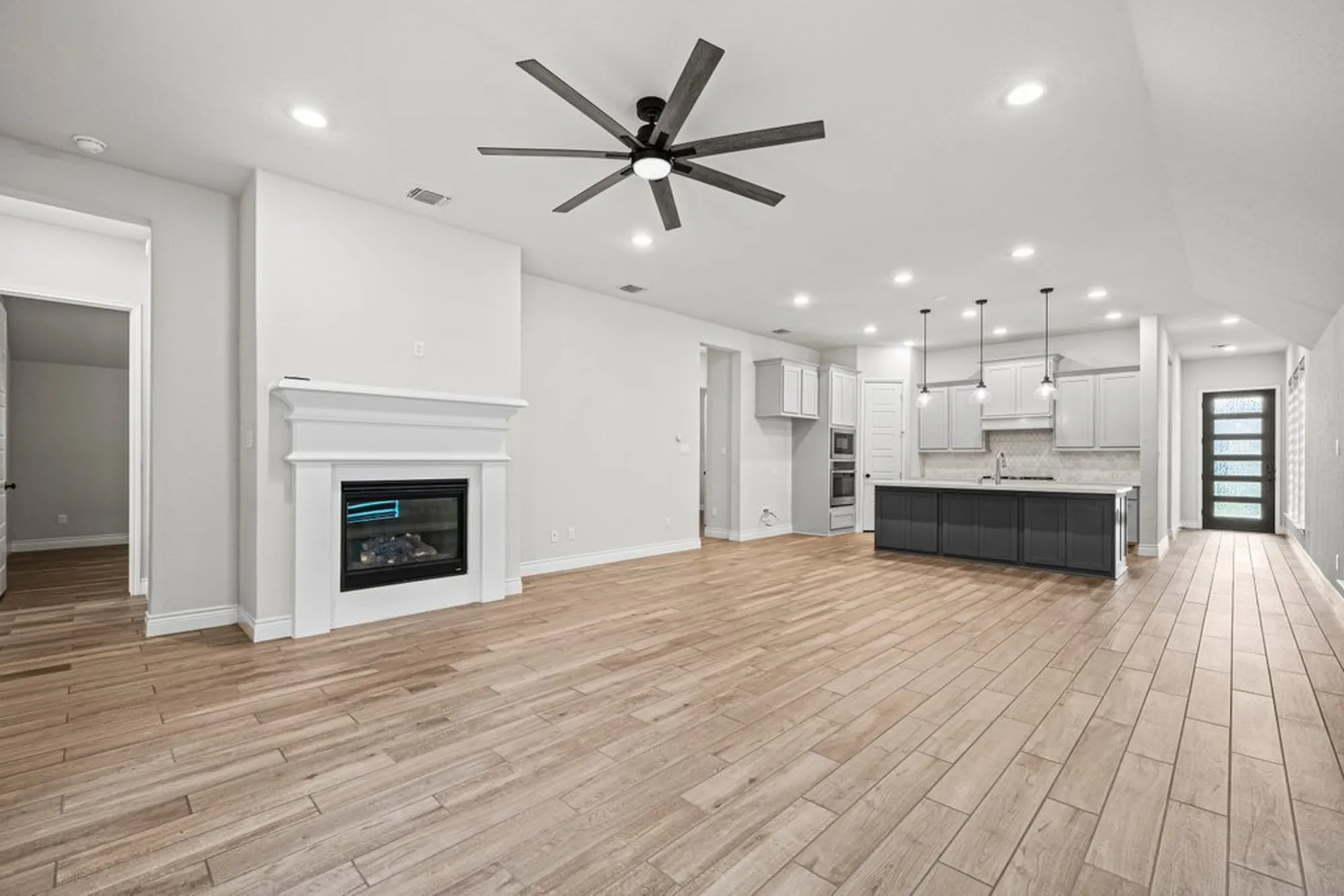 Property Slideshow image 8 of 32 | 429 juana way, New Braunfels, TX, 78132