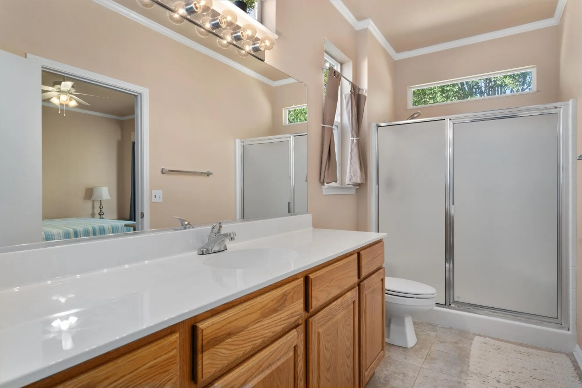 Property Slideshow image 16 of 29 | 272 red poppy trl, Georgetown, TX, 78633