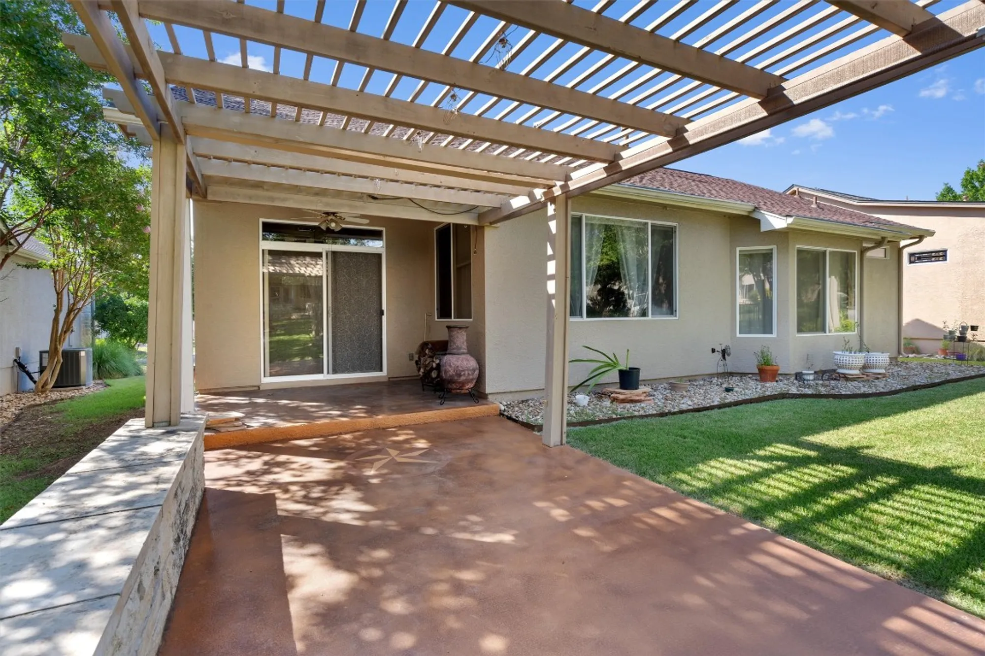 Property Slideshow image 24 of 29 | 272 red poppy trl, Georgetown, TX, 78633