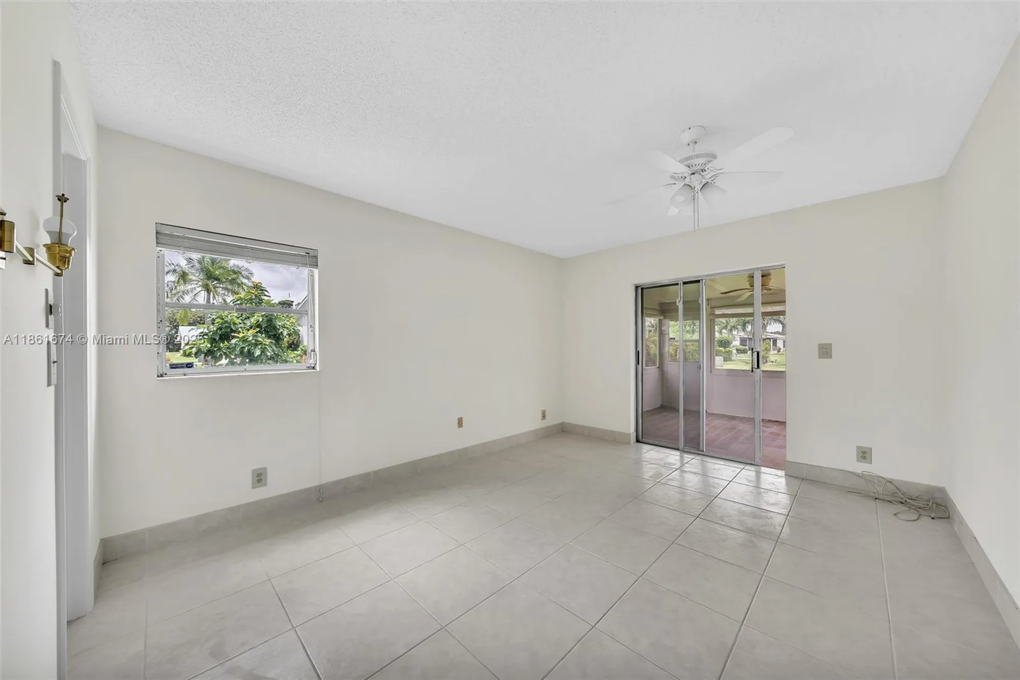 Property Slideshow image 28 of 40 | 3319 americo dr, West Palm Beach, FL, 33417
