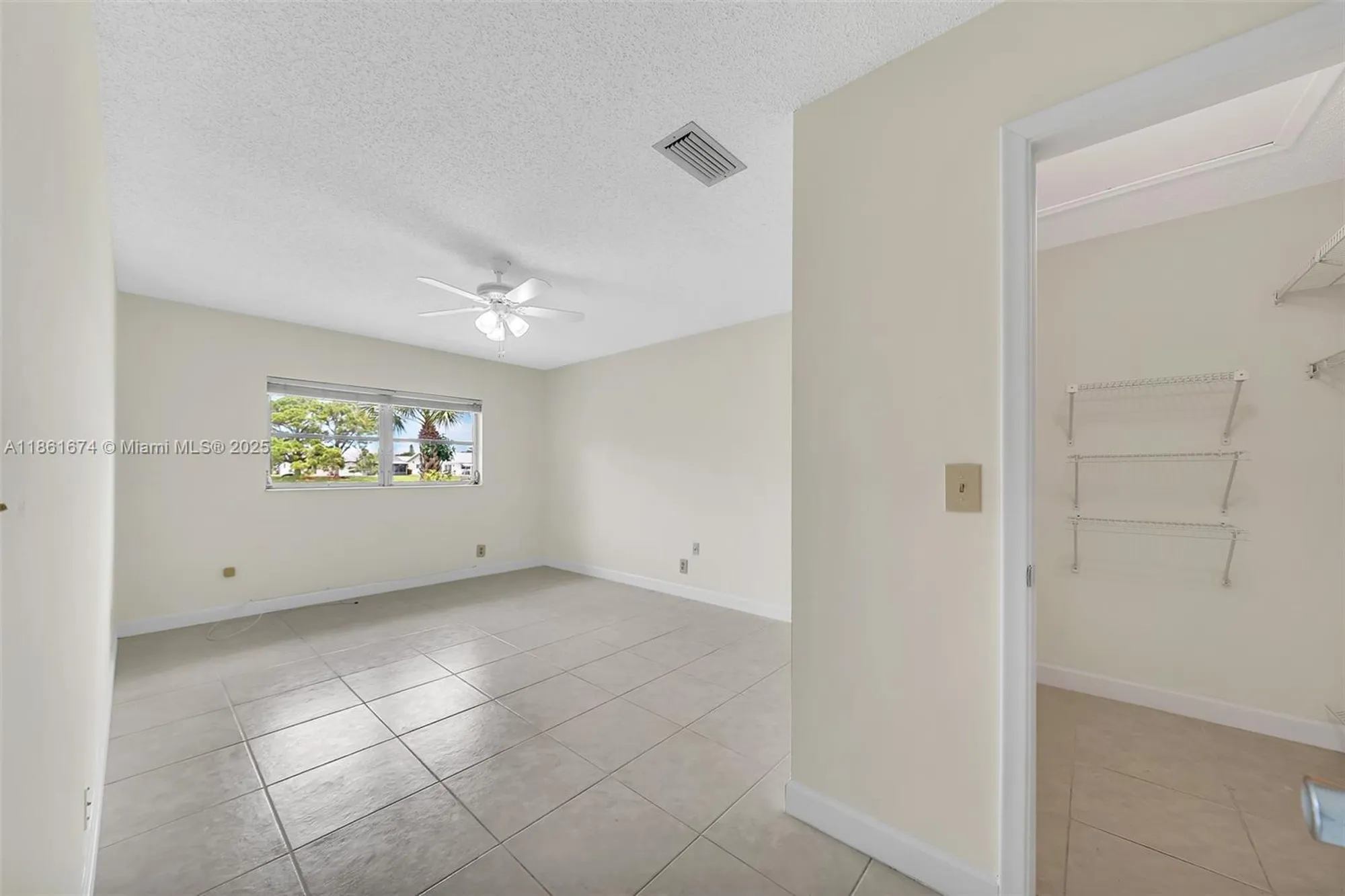 Property Slideshow image 22 of 40 | 3319 americo dr, West Palm Beach, FL, 33417