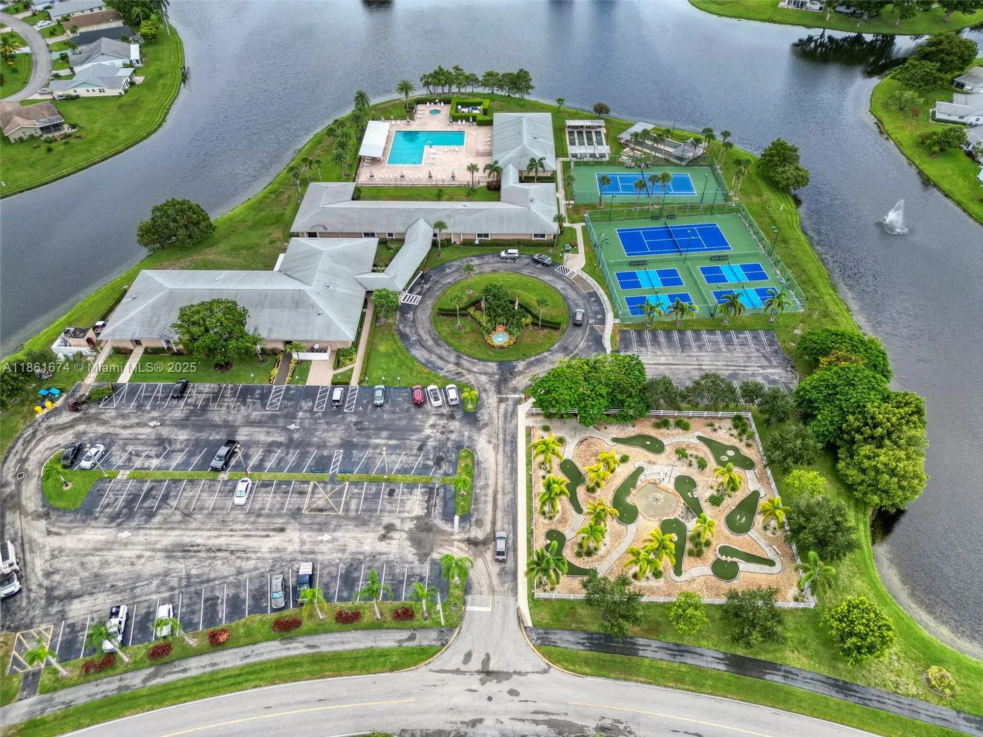 Property Slideshow image 37 of 40 | 3319 americo dr, West Palm Beach, FL, 33417