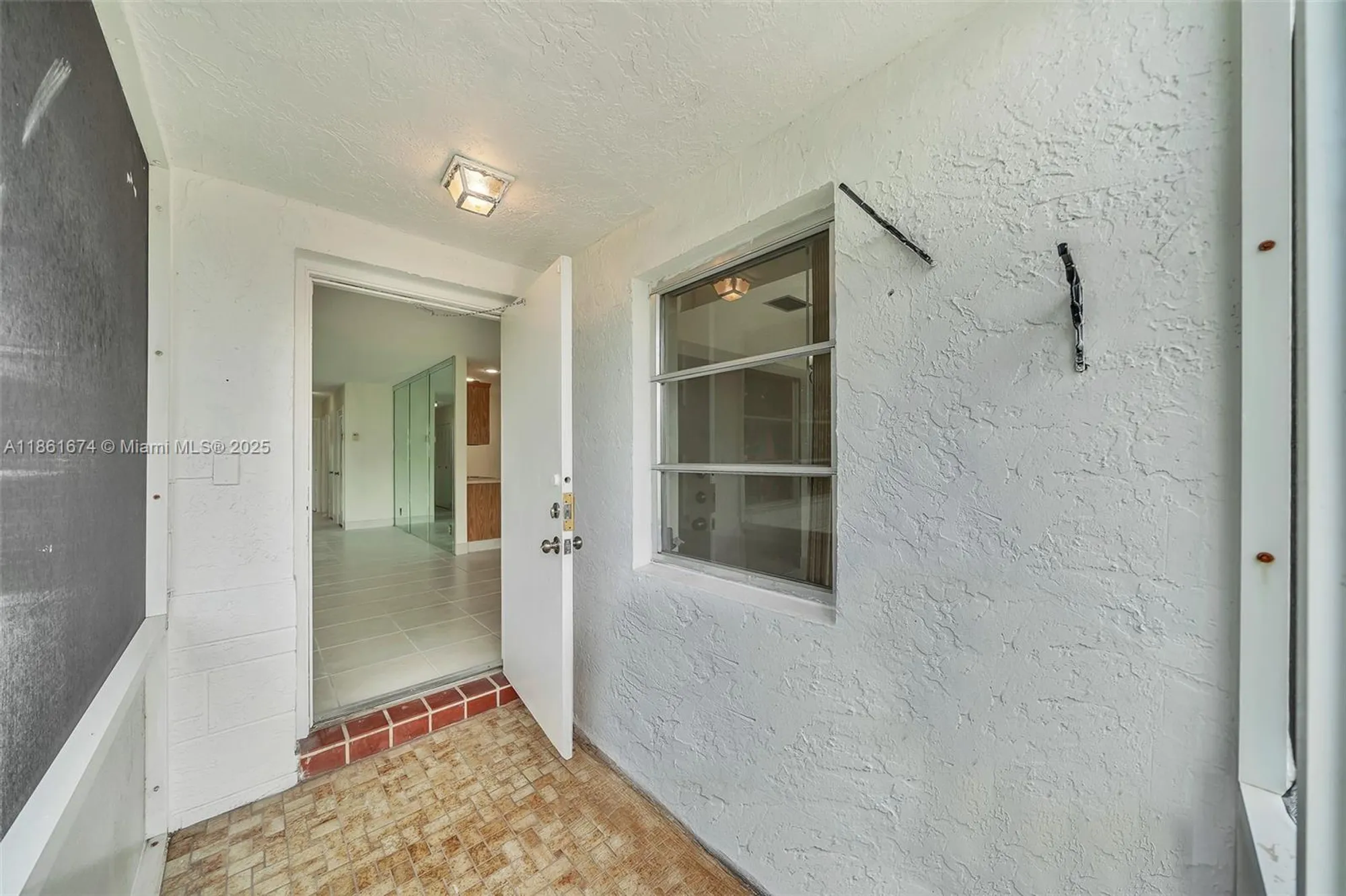 Property Slideshow image 7 of 40 | 3319 americo dr, West Palm Beach, FL, 33417
