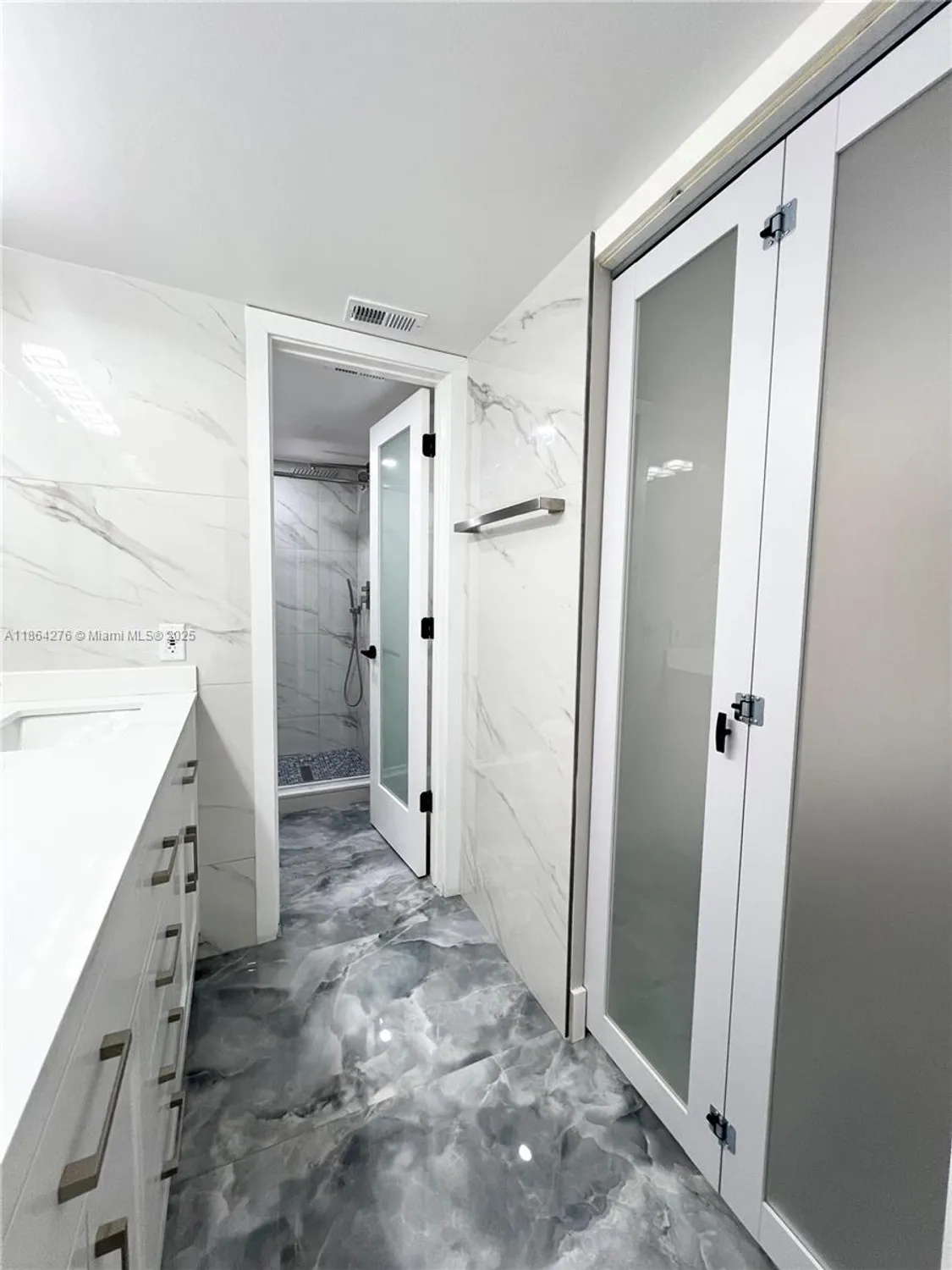 Property Slideshow image 26 of 31 | 4930 e sabal palm blvd 206, Tamarac, FL, 33319