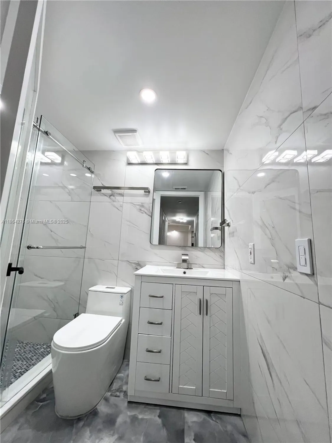 Property Slideshow image 3 of 31 | 4930 e sabal palm blvd 206, Tamarac, FL, 33319