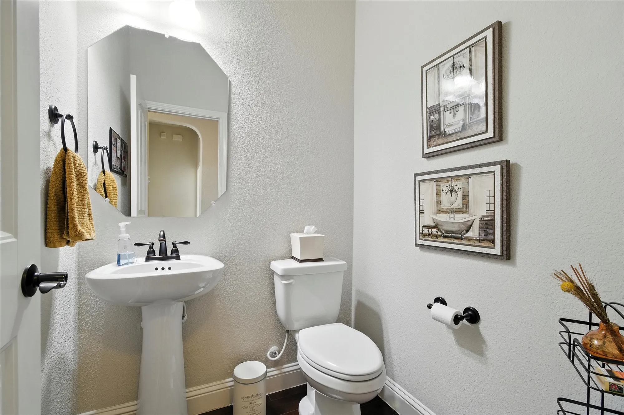 Property Slideshow image 14 of 40 | 5217 kentwood dr, Mckinney, TX, 75070