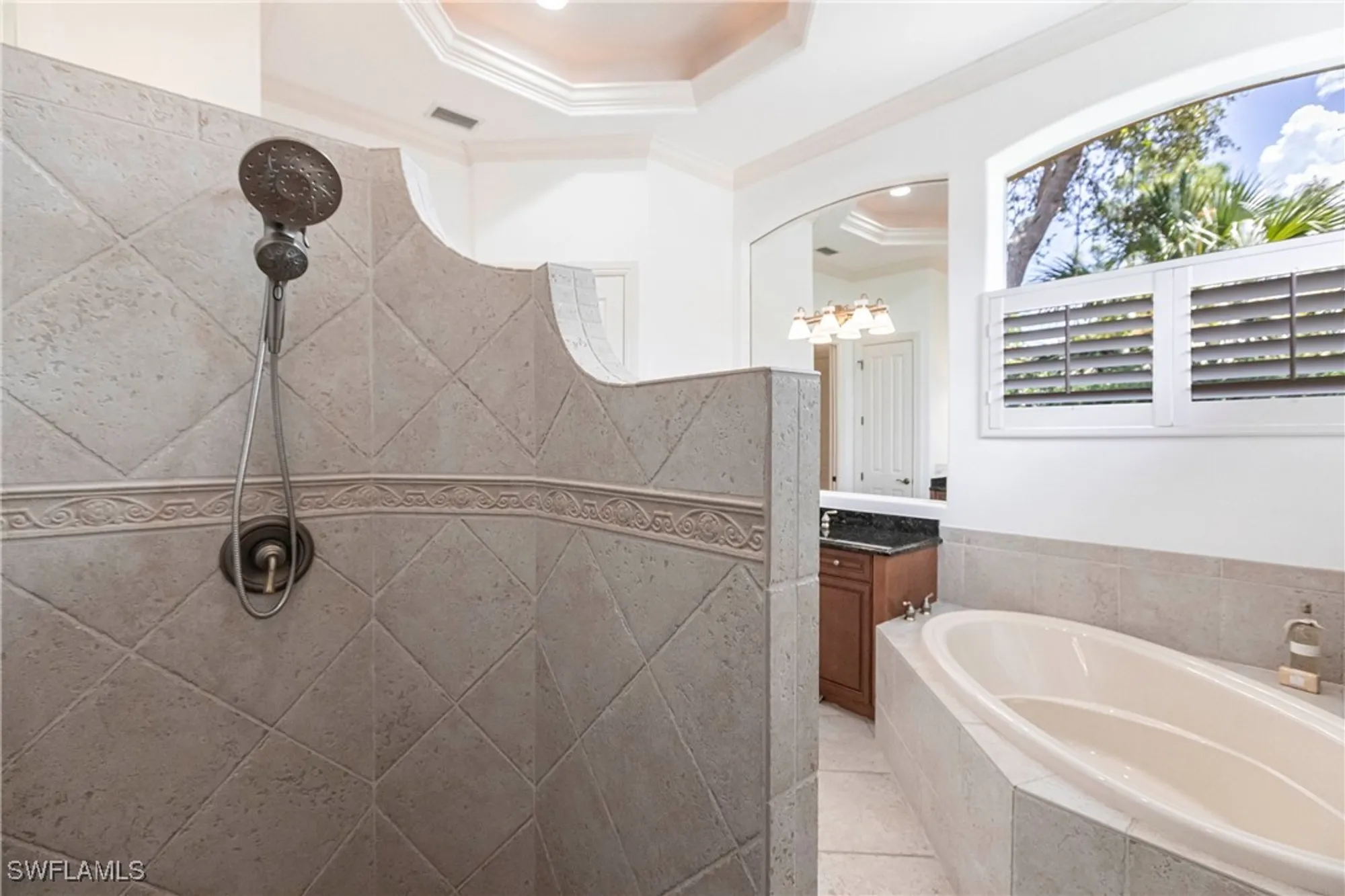 Property Slideshow image 13 of 30 | 8886 shenendoah cir, Naples, FL, 34113