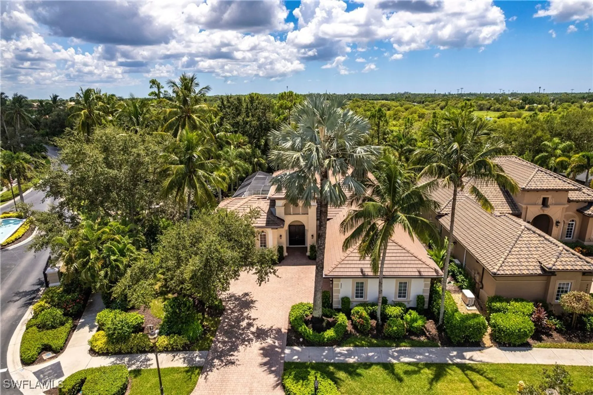 Property Slideshow image 24 of 30 | 8886 shenendoah cir, Naples, FL, 34113