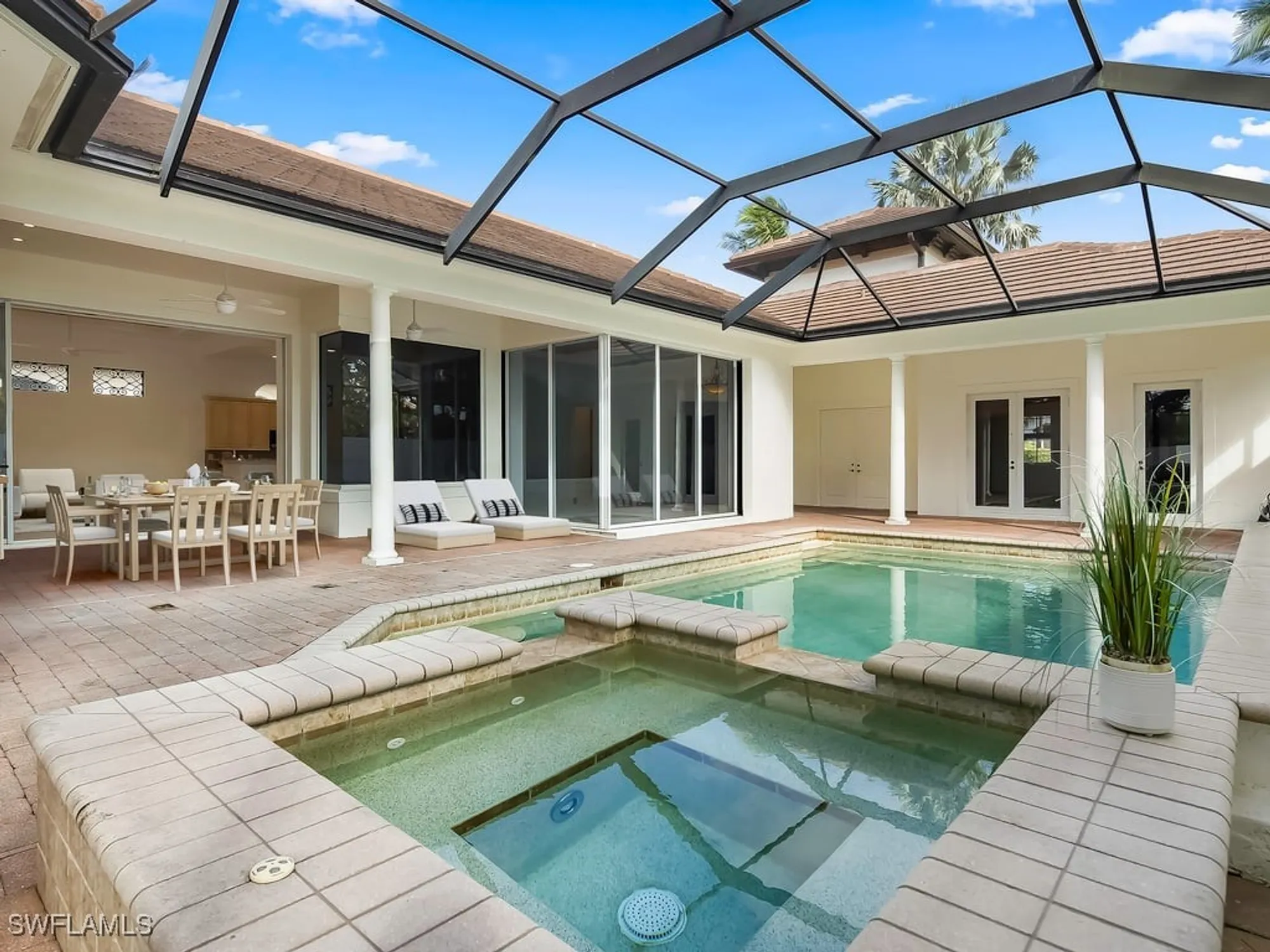 Property Slideshow image 21 of 30 | 8886 shenendoah cir, Naples, FL, 34113