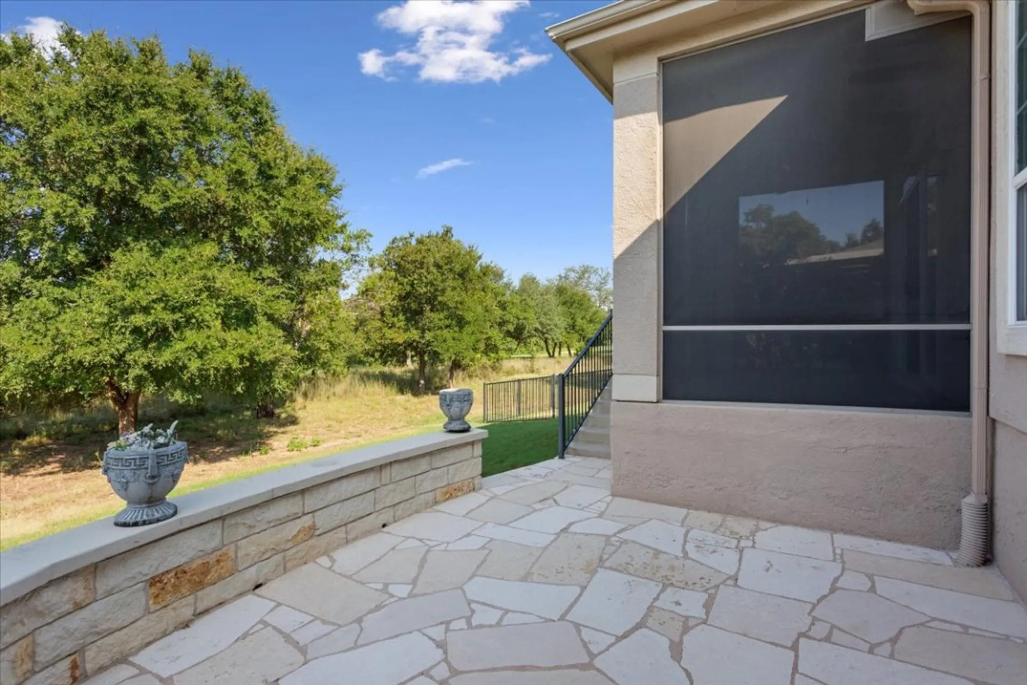 Property Slideshow image 29 of 34 | 213 fieldstone dr, Georgetown, TX, 78633