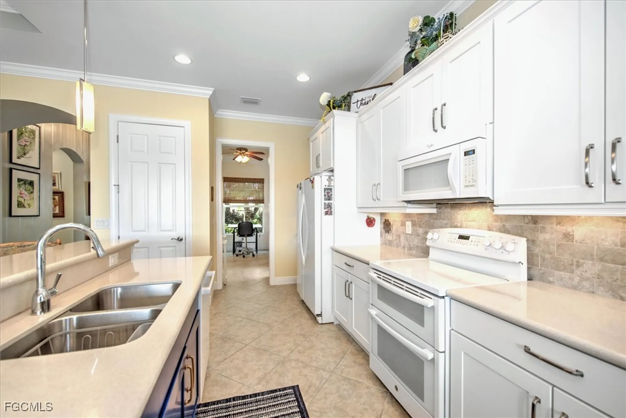Property Slideshow image 13 of 32 | 11511 giulia dr, Fort Myers, FL, 33913