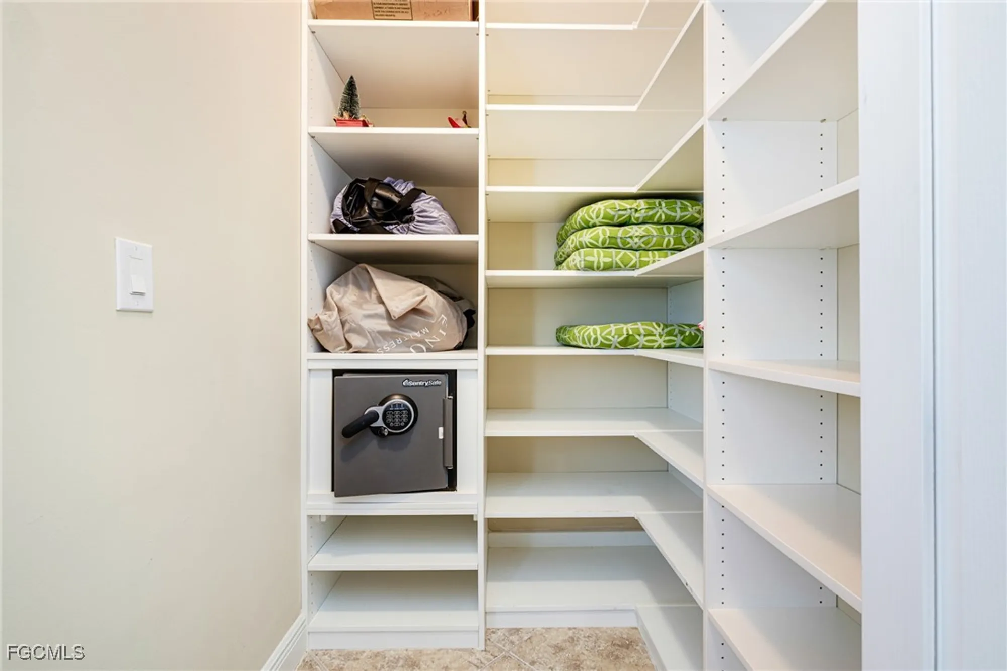 Property Slideshow image 35 of 50 | 10641 pelican preserve blvd apt 201, Fort Myers, FL, 33913