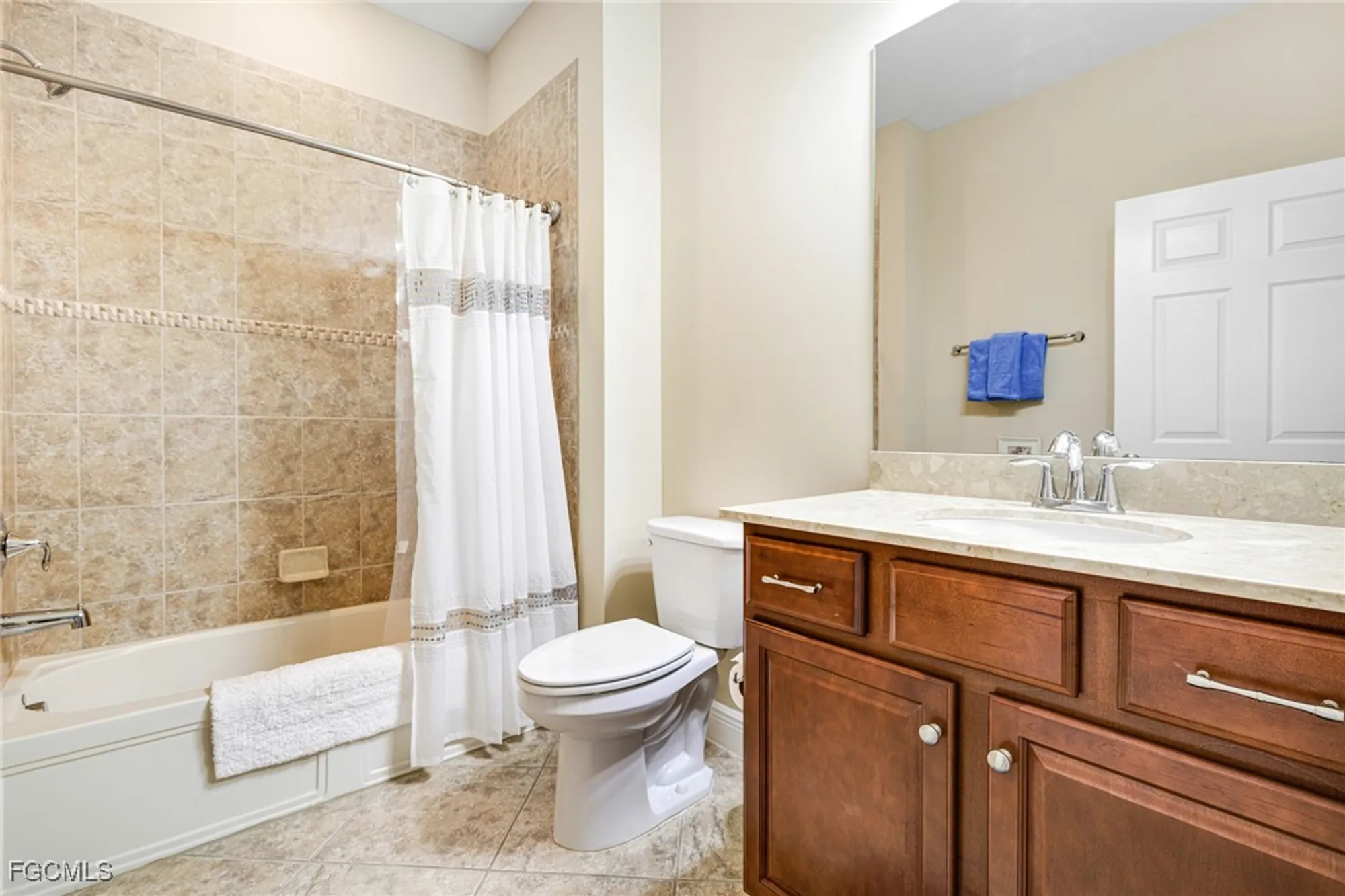 Property Slideshow image 32 of 50 | 10641 pelican preserve blvd apt 201, Fort Myers, FL, 33913