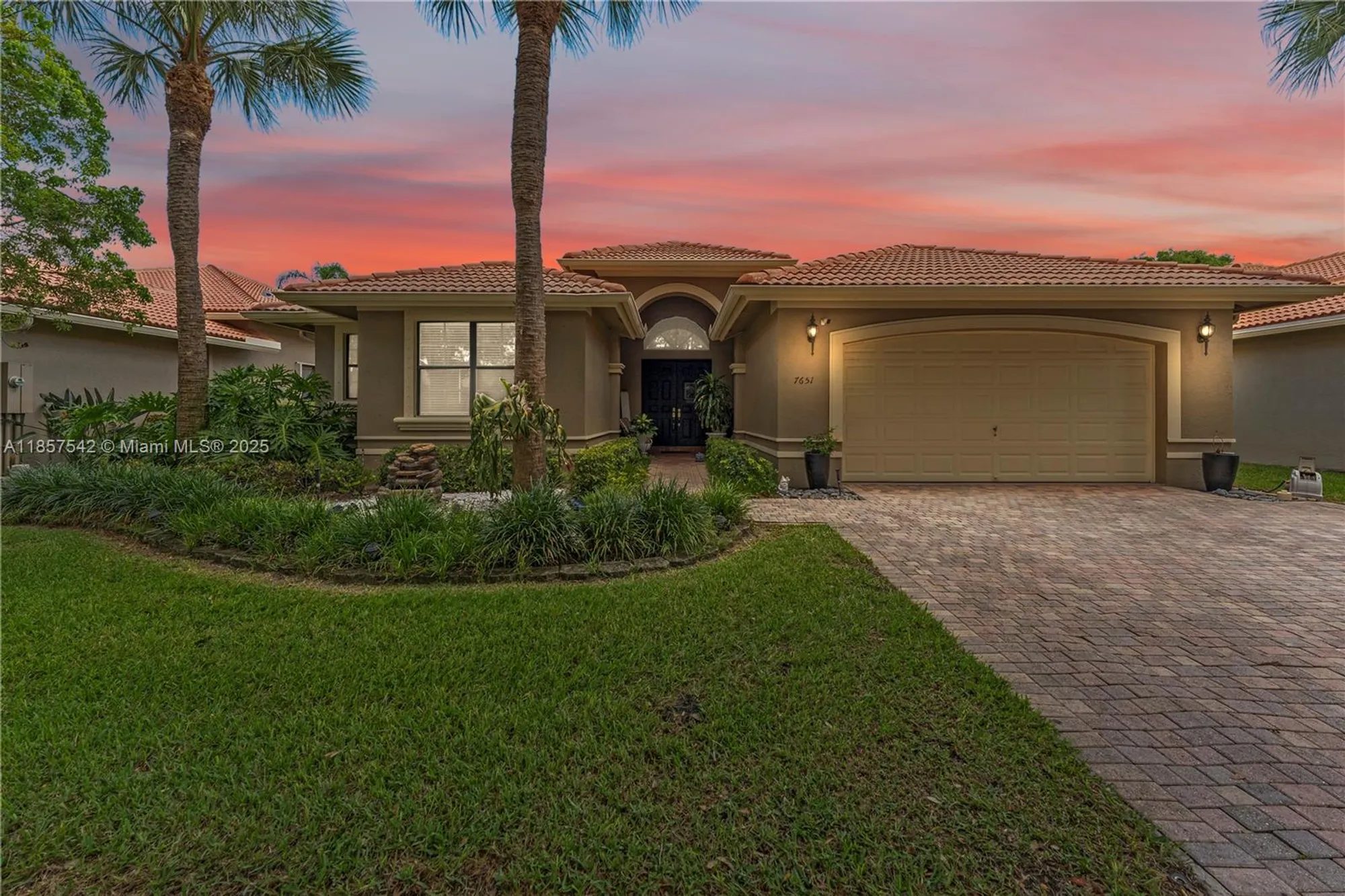 Property Slideshow image 2 of 34 | 7651 via grande, Boynton Beach, FL, 33437