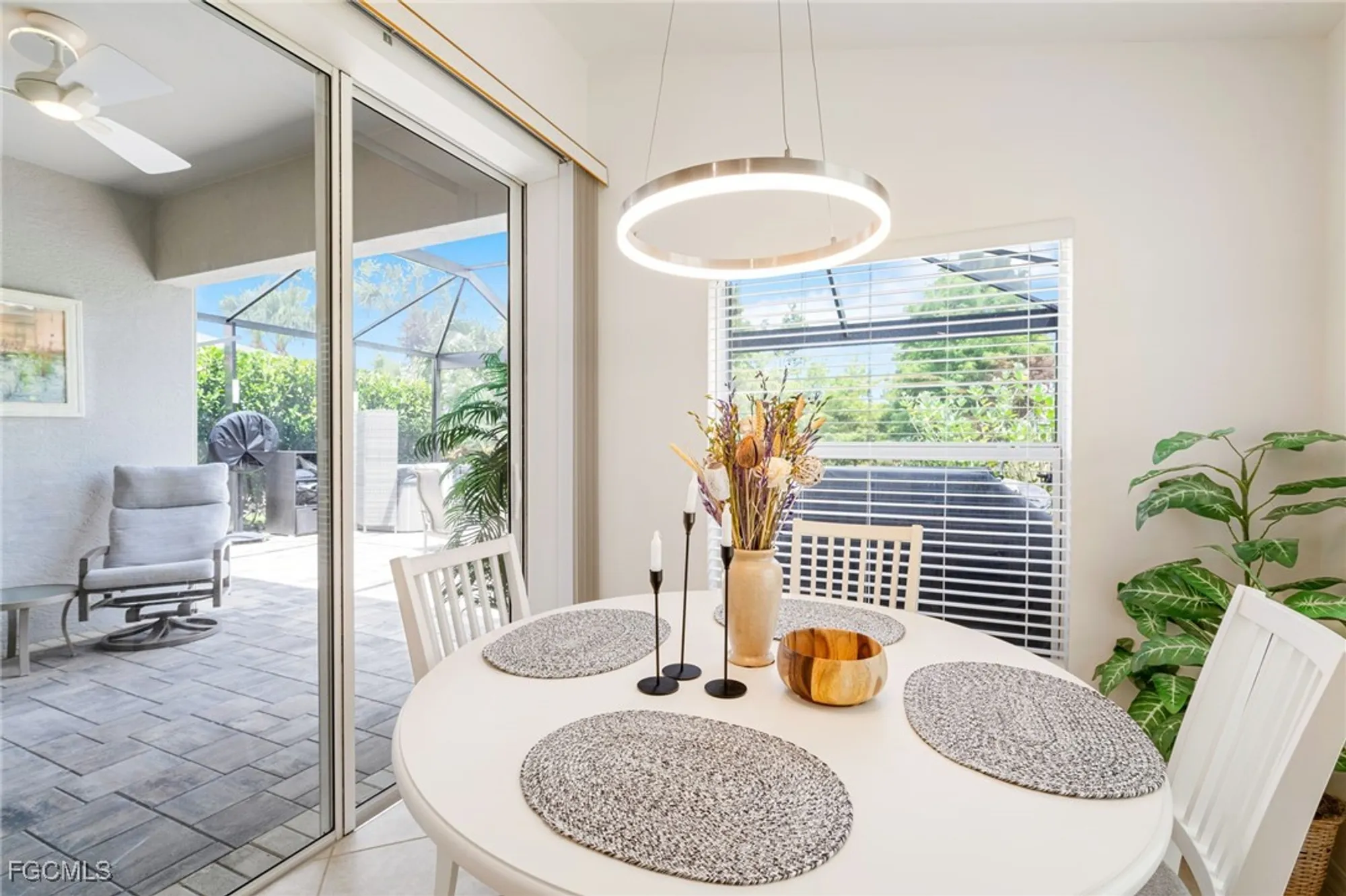 Property Slideshow image 14 of 34 | 10055 oakhurst way, Fort Myers, FL, 33913