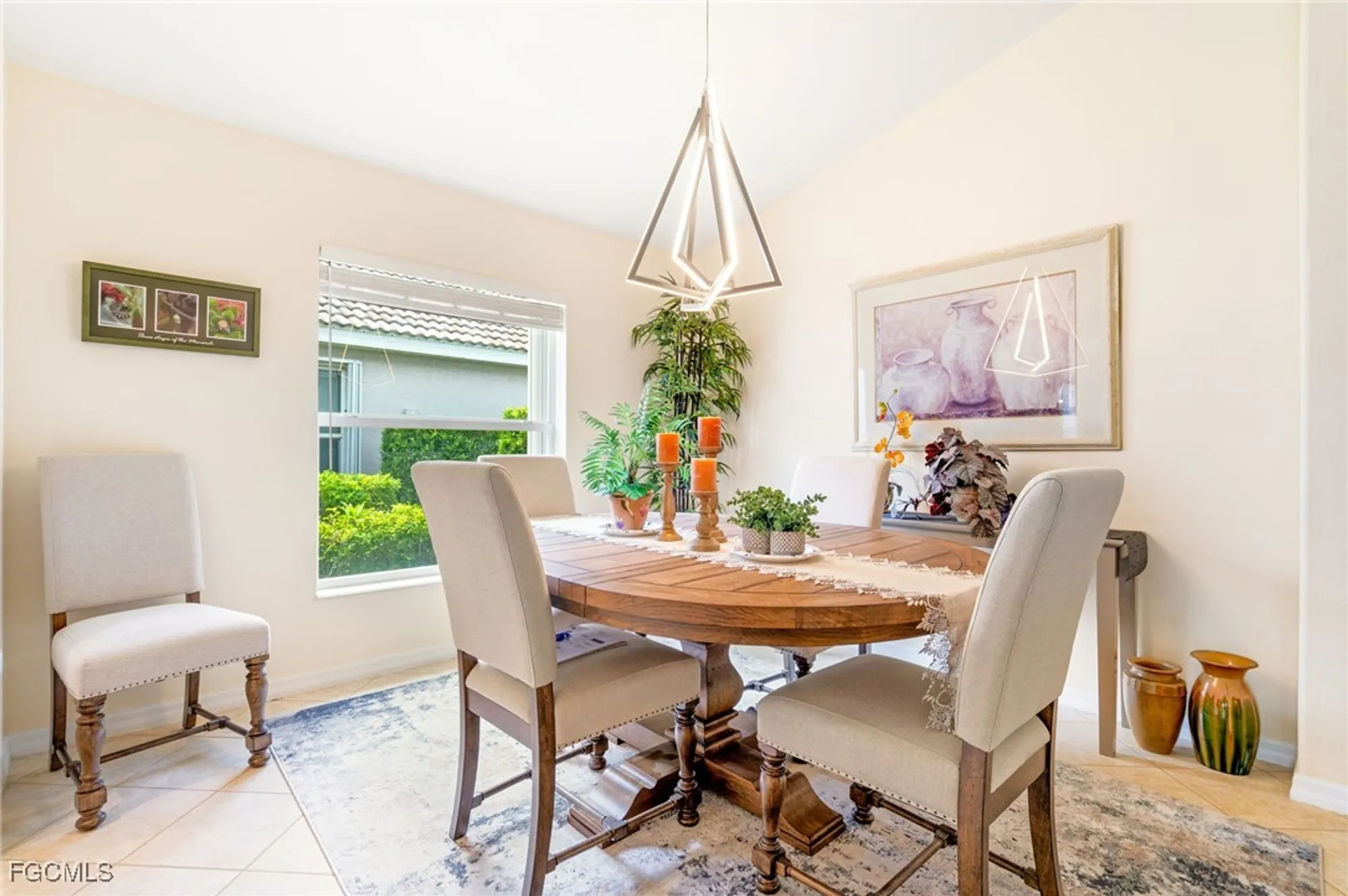 Property Slideshow image 15 of 34 | 10055 oakhurst way, Fort Myers, FL, 33913