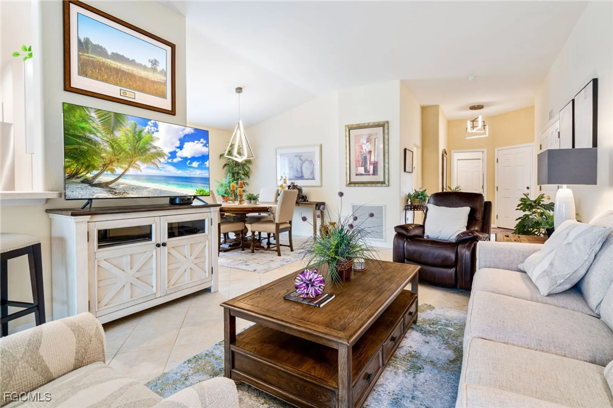 Property Slideshow image 10 of 34 | 10055 oakhurst way, Fort Myers, FL, 33913