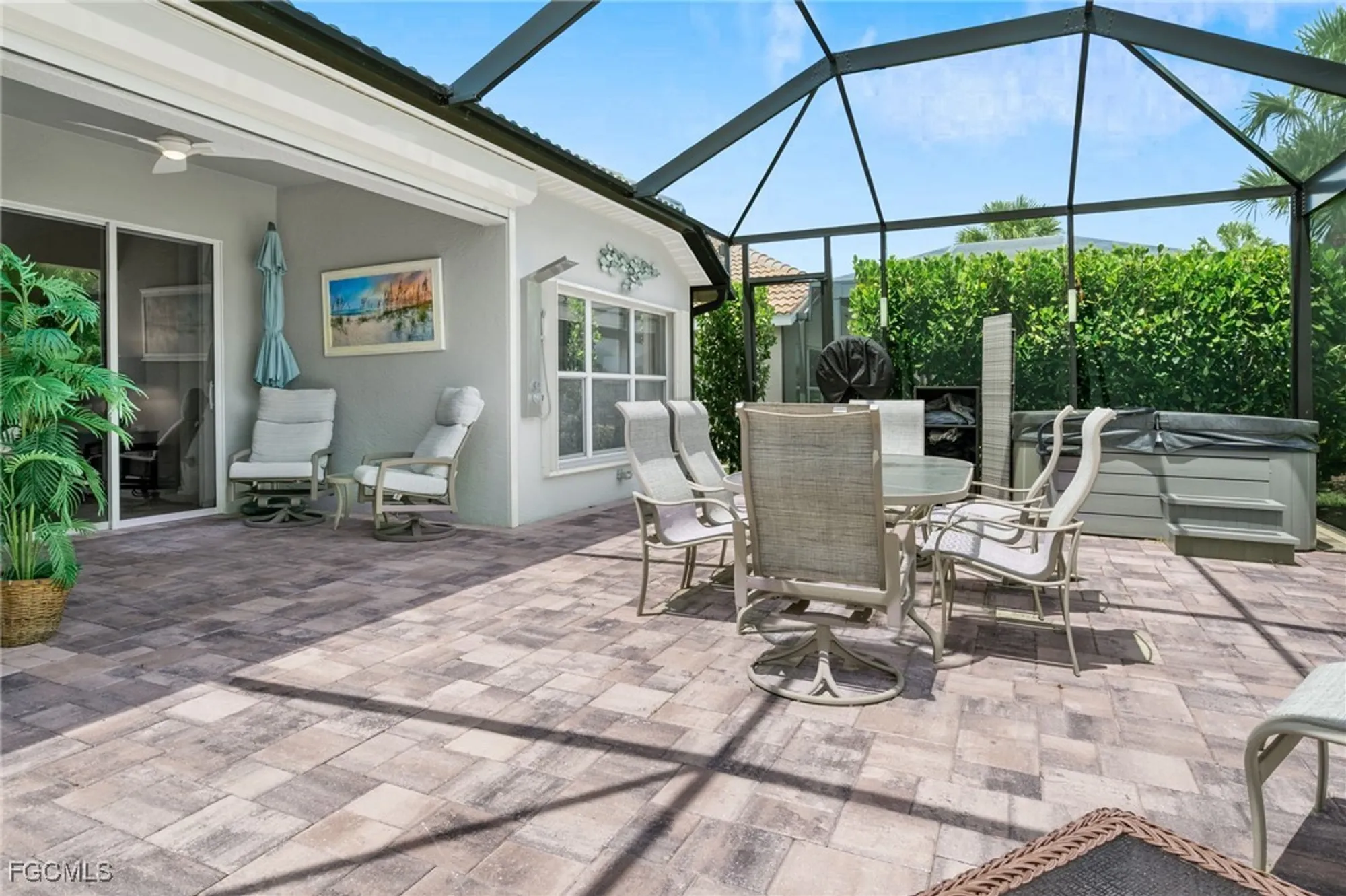 Property Slideshow image 28 of 34 | 10055 oakhurst way, Fort Myers, FL, 33913