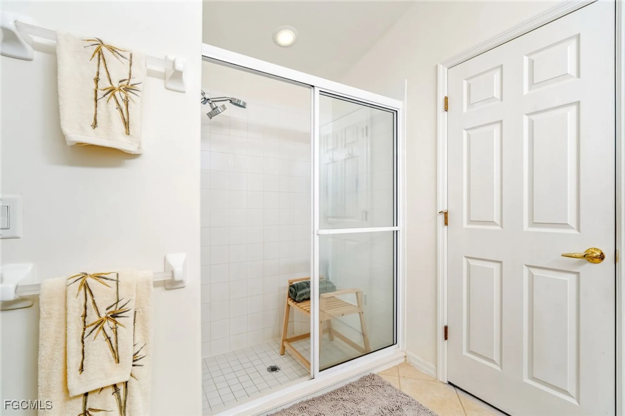 Property Slideshow image 20 of 34 | 10055 oakhurst way, Fort Myers, FL, 33913