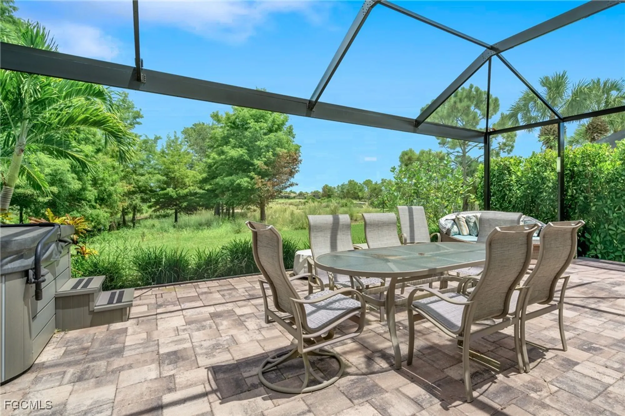 Property Slideshow image 31 of 34 | 10055 oakhurst way, Fort Myers, FL, 33913