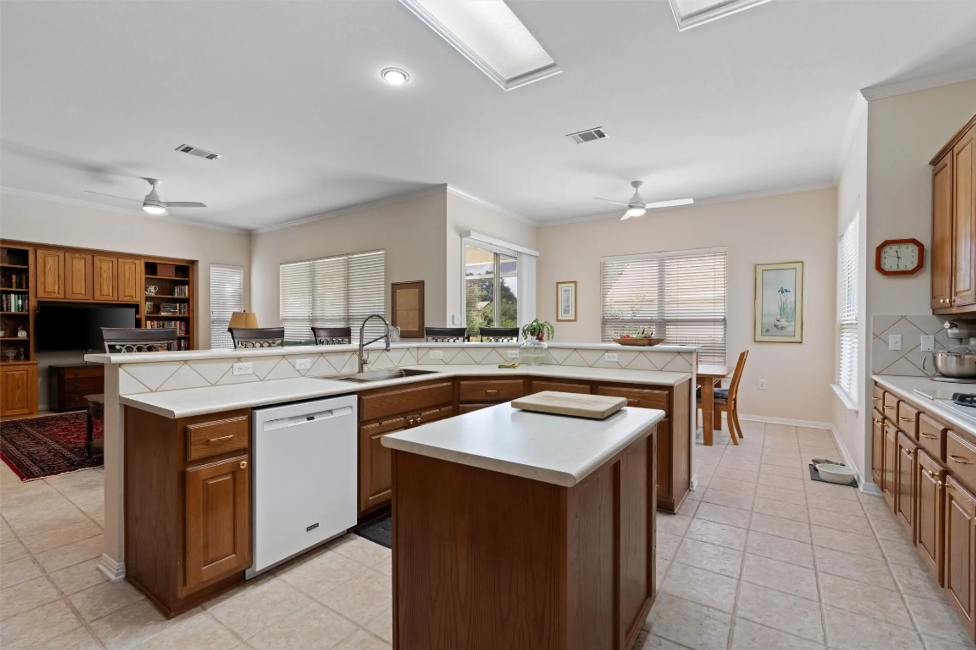 Property Slideshow image 15 of 39 | 296 trail of the flowers, Georgetown, TX, 78633