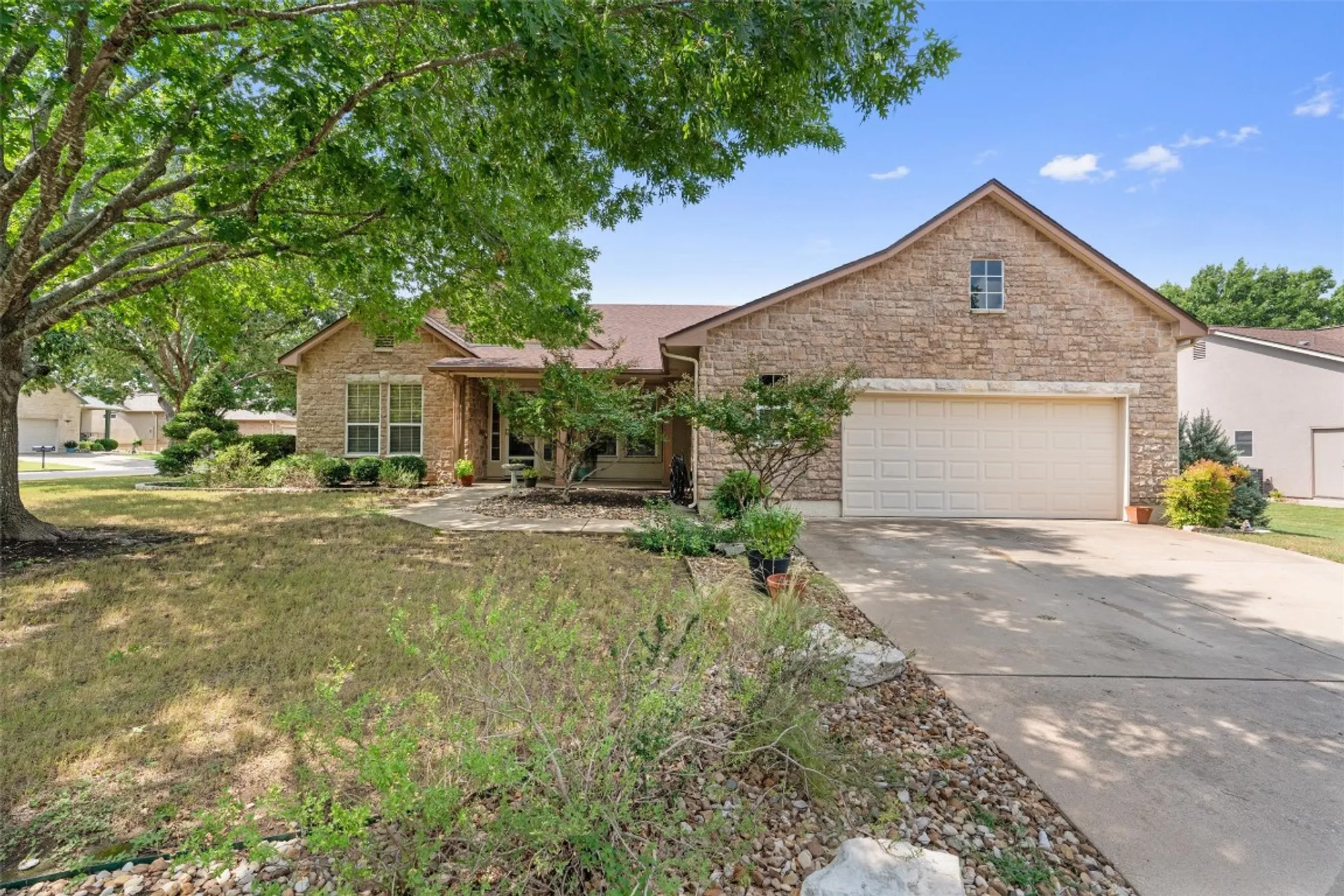 Property Slideshow image 3 of 39 | 296 trail of the flowers, Georgetown, TX, 78633