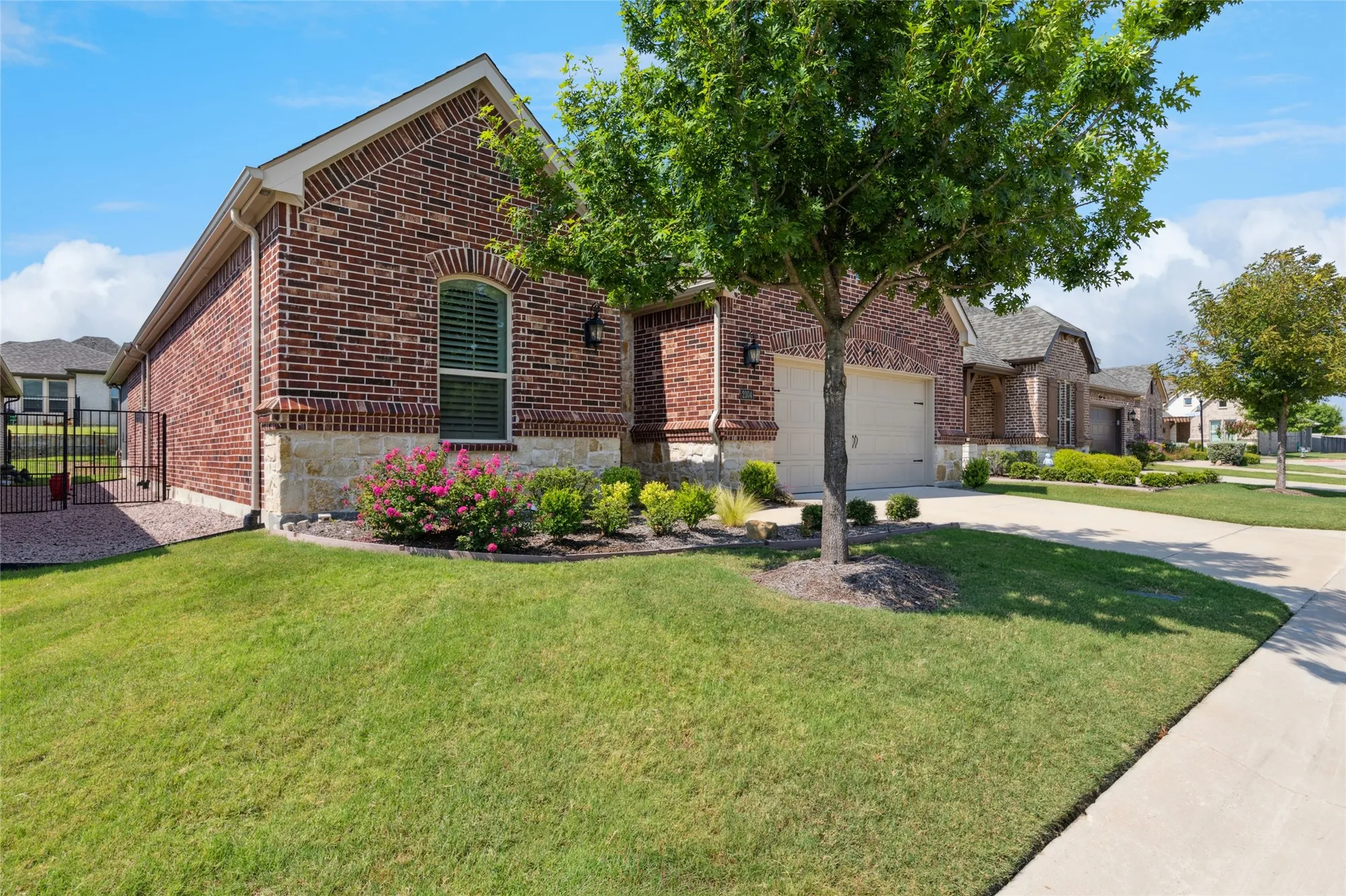 Property Slideshow image 2 of 25 | 2104 ladera way 2104, Mansfield, TX, 76063