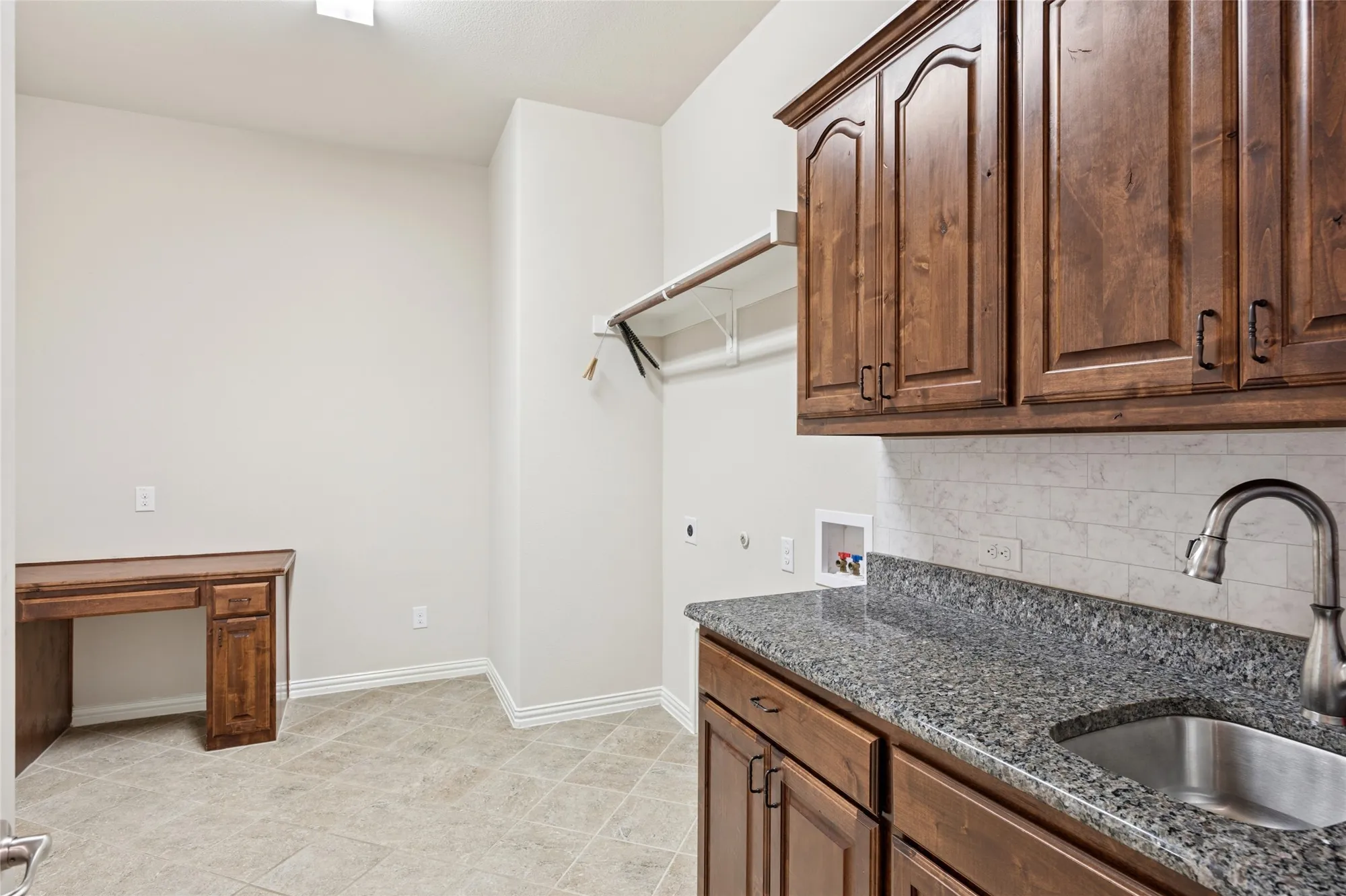 Property Slideshow image 20 of 25 | 2104 ladera way 2104, Mansfield, TX, 76063