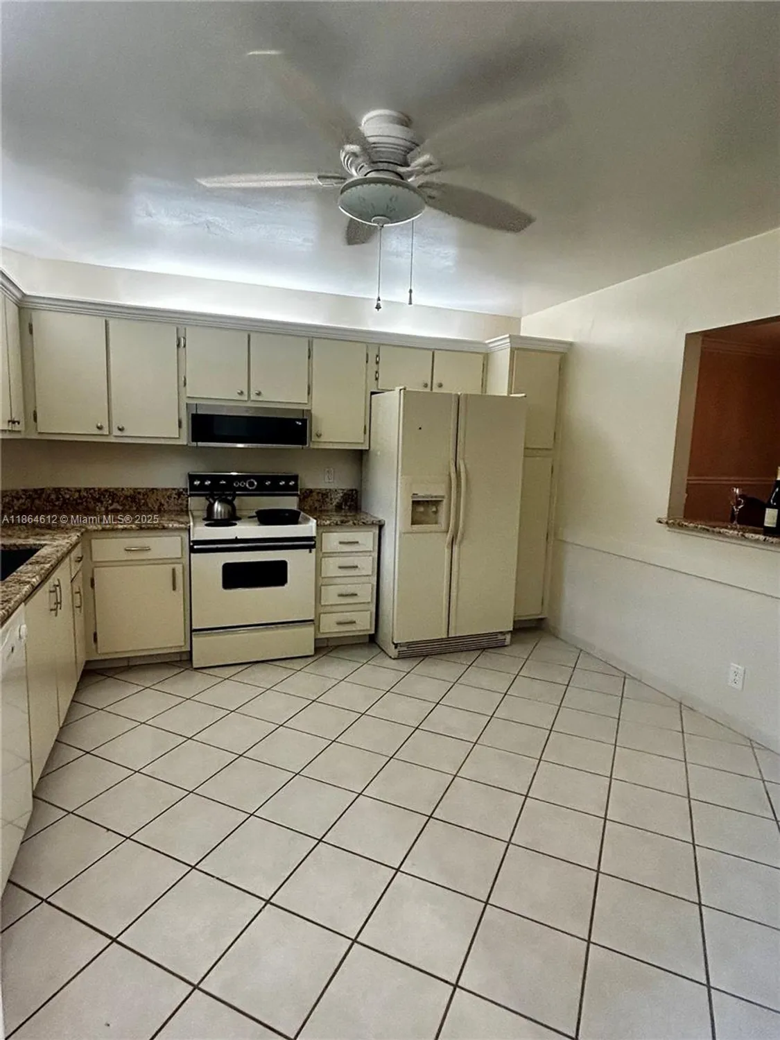 Property Slideshow image 7 of 18 | 111 s hollybrook dr apt 107, Pembroke Pines, FL, 33025