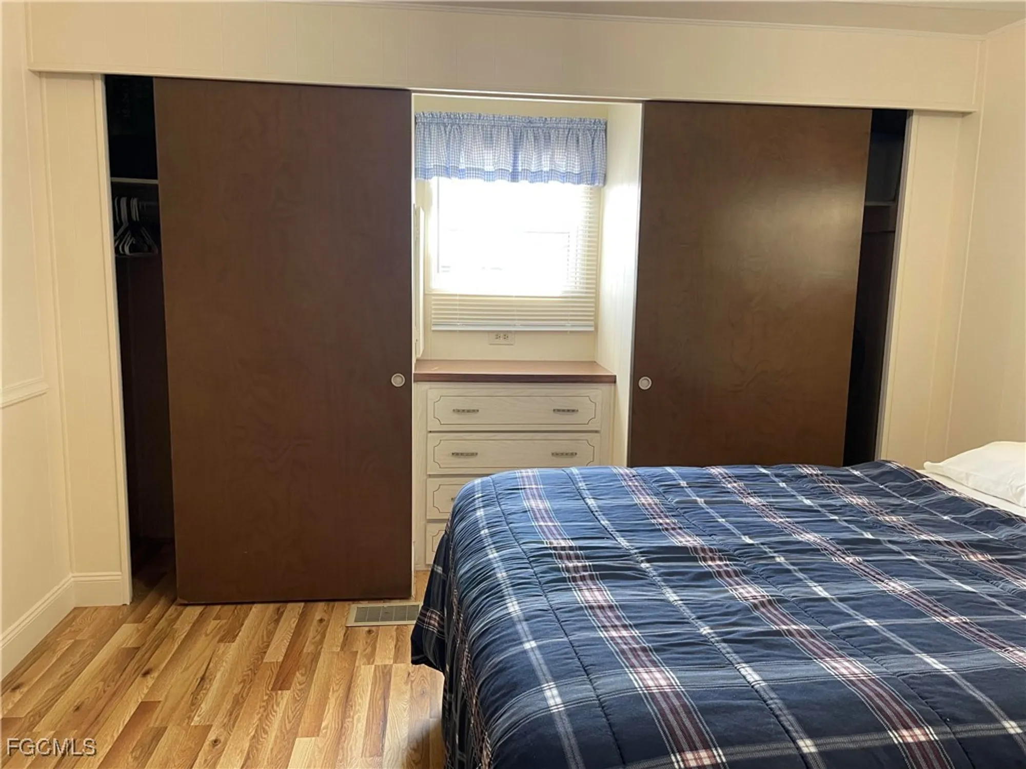 Property Slideshow image 14 of 21 | 5518 back bay bnd, North Fort Myers, FL, 33917