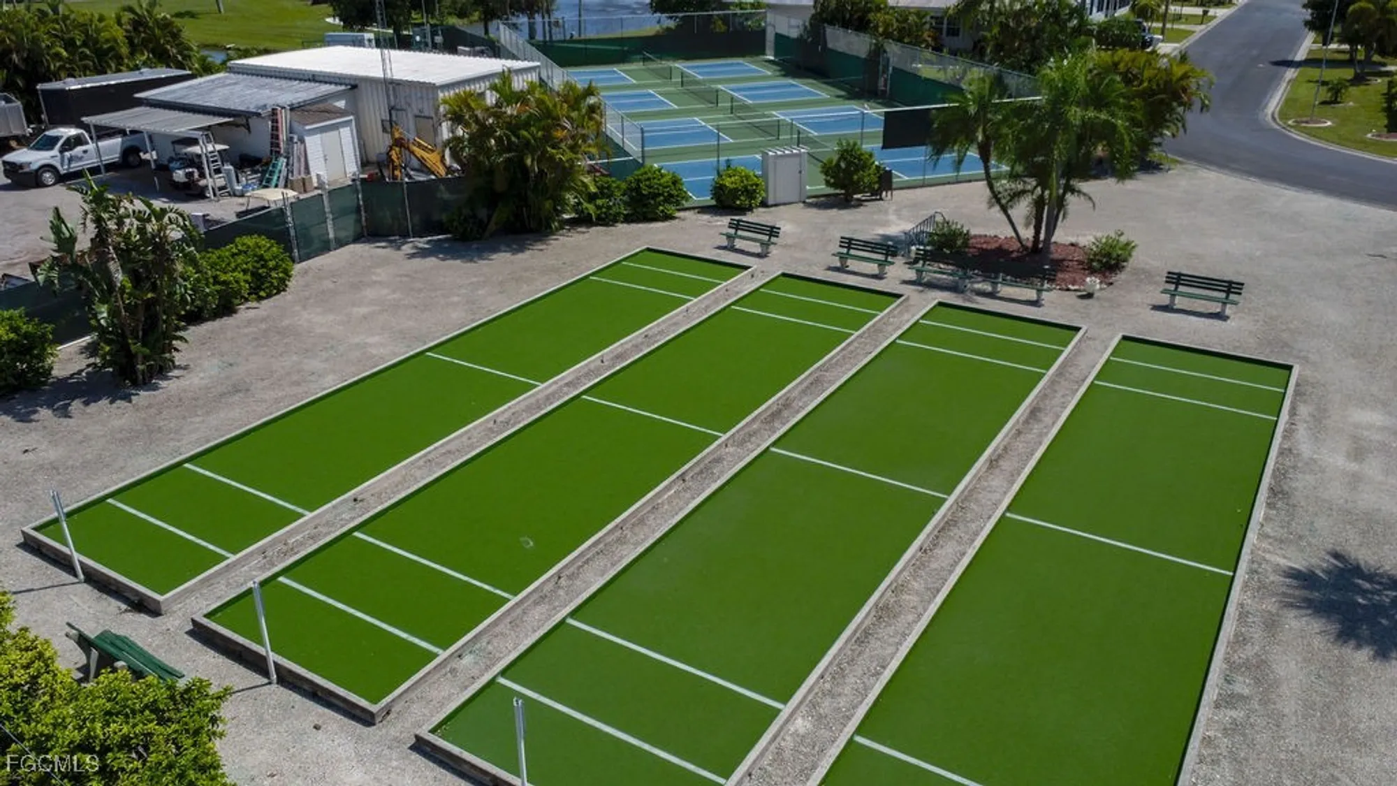 Property Slideshow image 17 of 21 | 5518 back bay bnd, North Fort Myers, FL, 33917