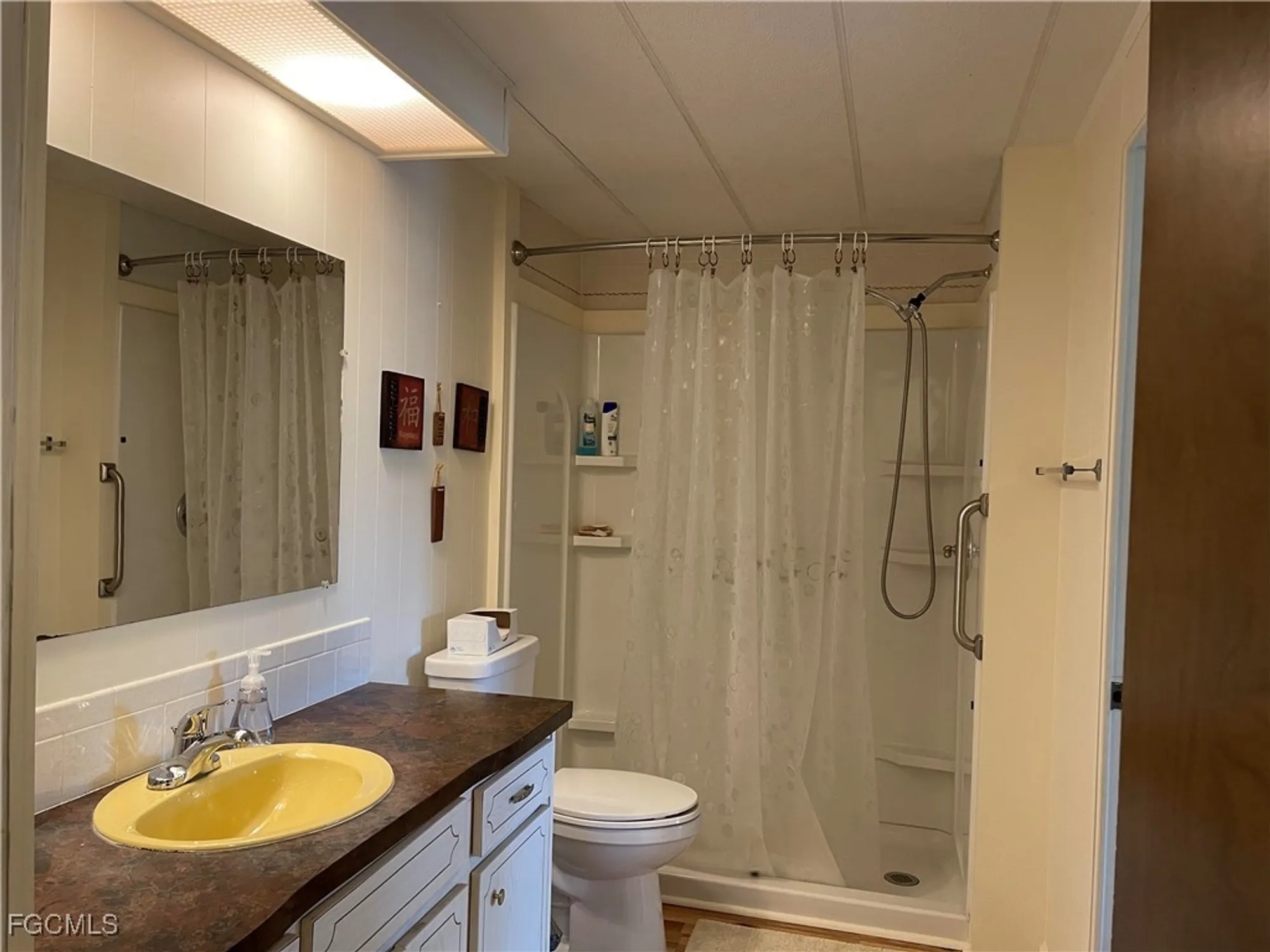 Property Slideshow image 10 of 21 | 5518 back bay bnd, North Fort Myers, FL, 33917