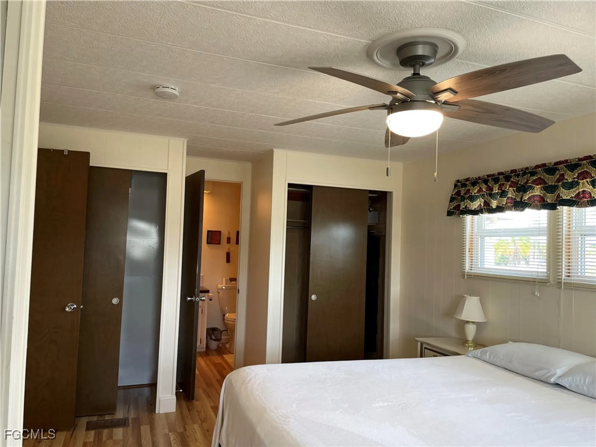 Property Slideshow image 6 of 21 | 5518 back bay bnd, North Fort Myers, FL, 33917