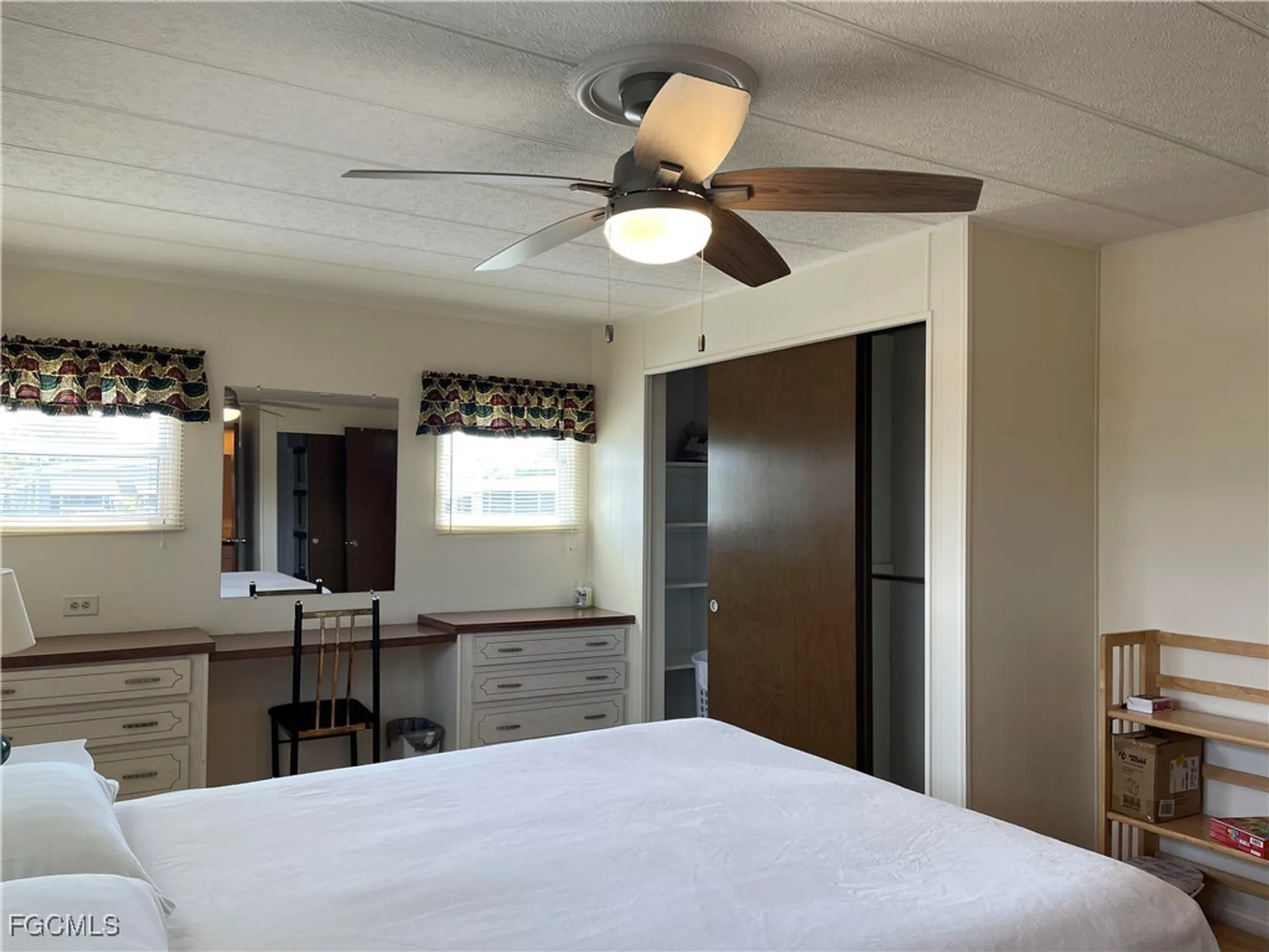 Property Slideshow image 7 of 21 | 5518 back bay bnd, North Fort Myers, FL, 33917