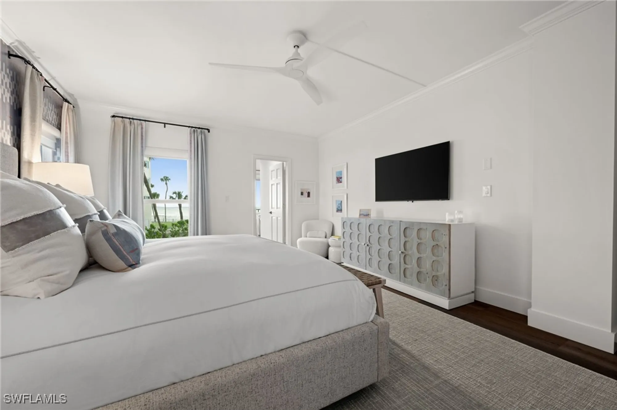 Property Slideshow image 39 of 45 | 2901 gulf shore blvd n apt 101s, Naples, FL, 34103