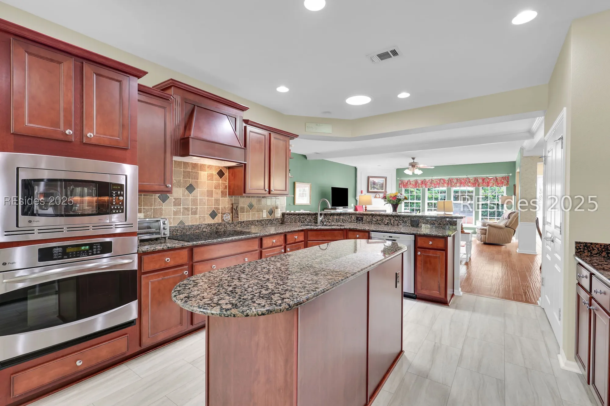 Property Slideshow image 22 of 91 | 19 herons bill dr, Bluffton, SC, 29909
