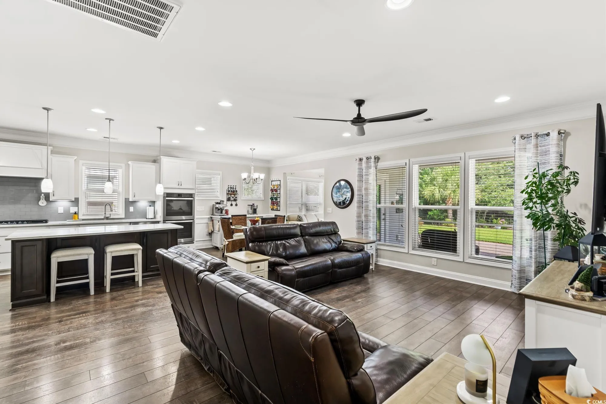 Property Slideshow image 9 of 32 | 2450 craven dr, Myrtle Beach, SC, 29579