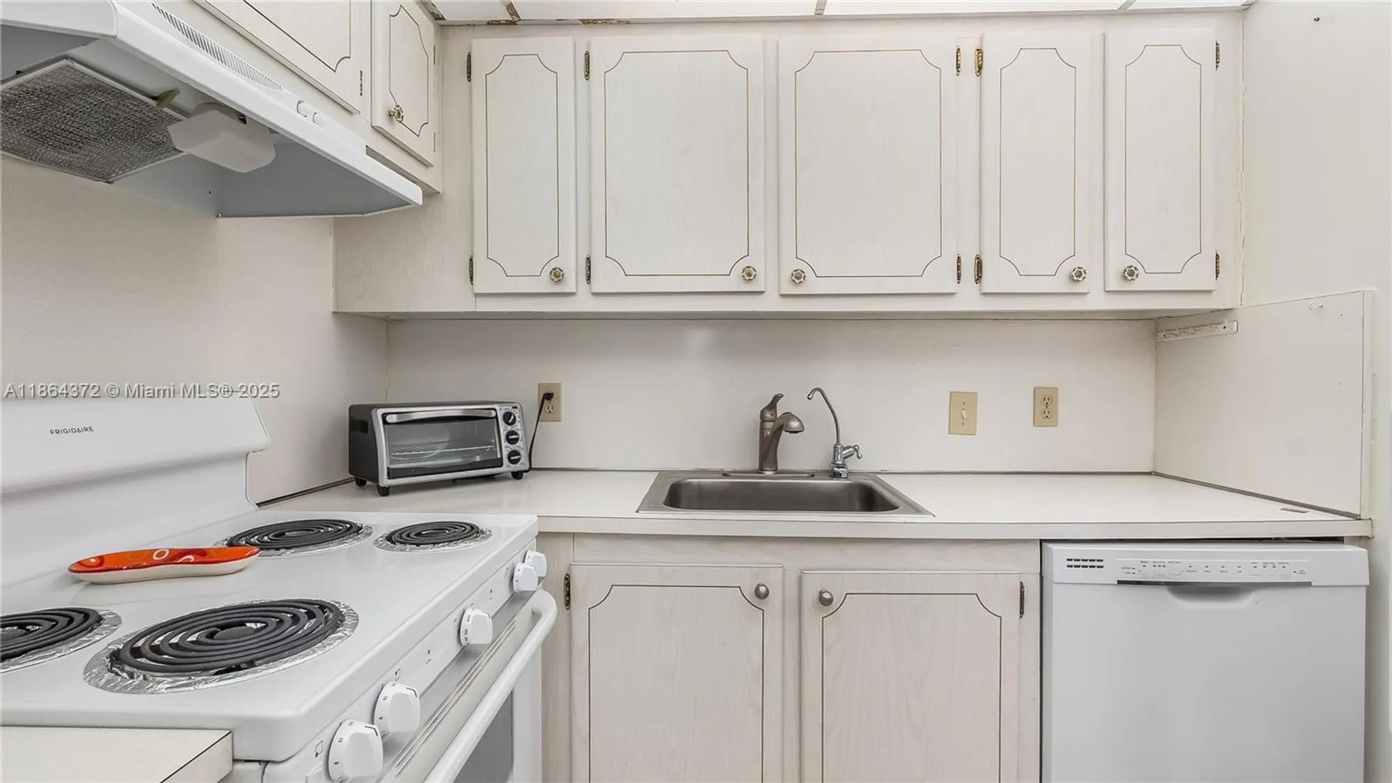 Property Slideshow image 13 of 26 | 1032 ellesmere b # 1032, Deerfield Beach, FL, 33442