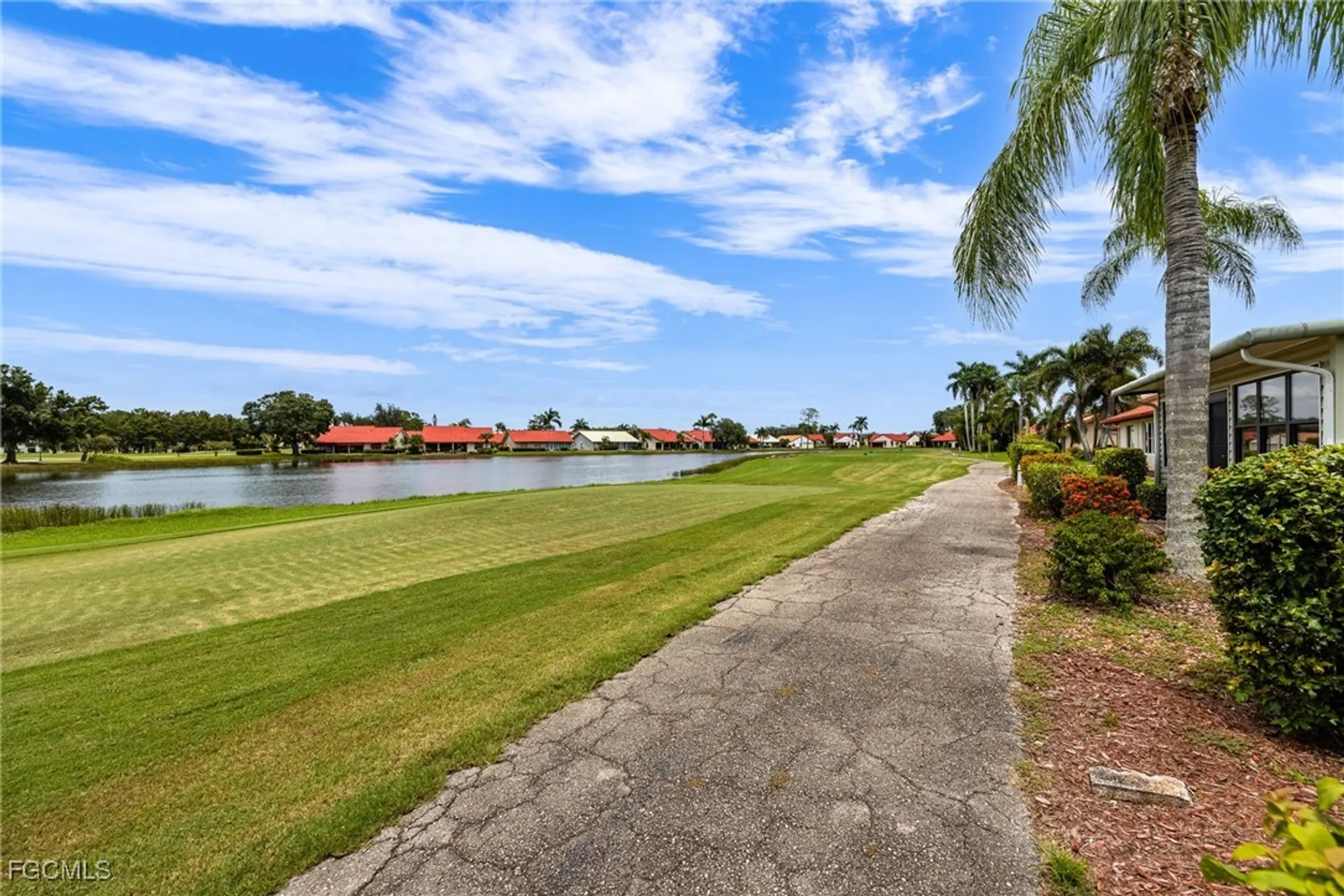 Property Slideshow image 32 of 50 | 13322 oak hill loop, Fort Myers, FL, 33912
