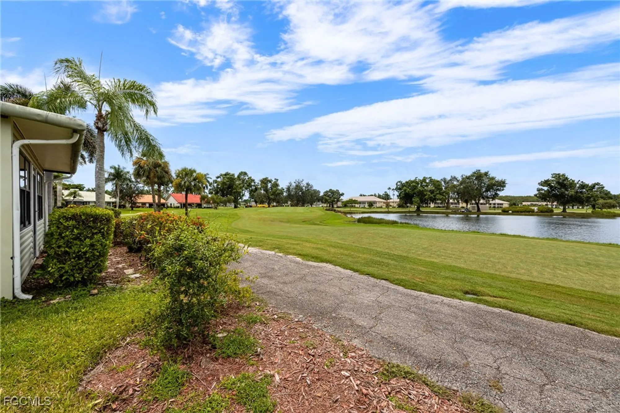 Property Slideshow image 33 of 50 | 13322 oak hill loop, Fort Myers, FL, 33912