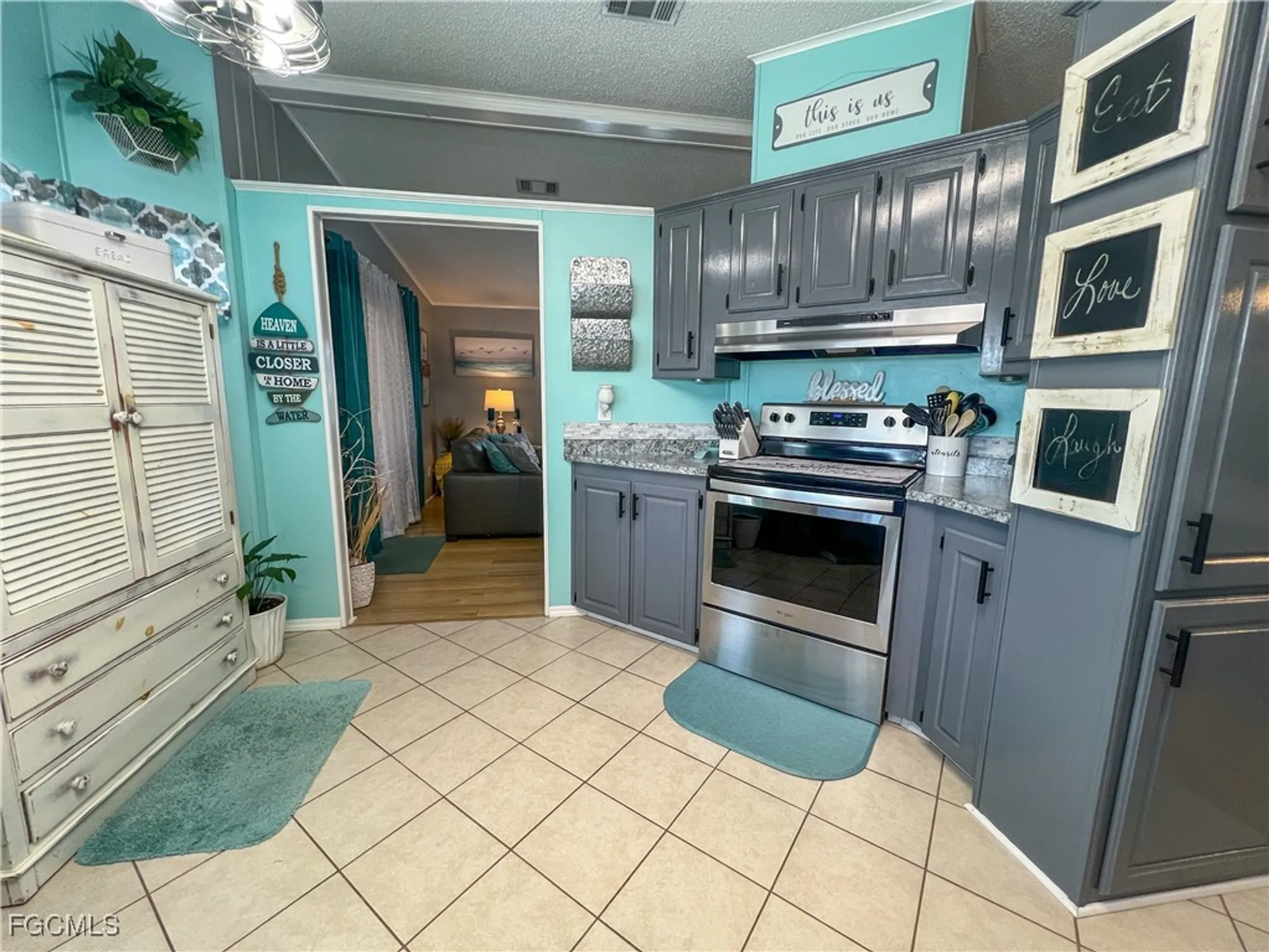 Property Slideshow image 15 of 40 | 14513 nathan hale ln, North Fort Myers, FL, 33917